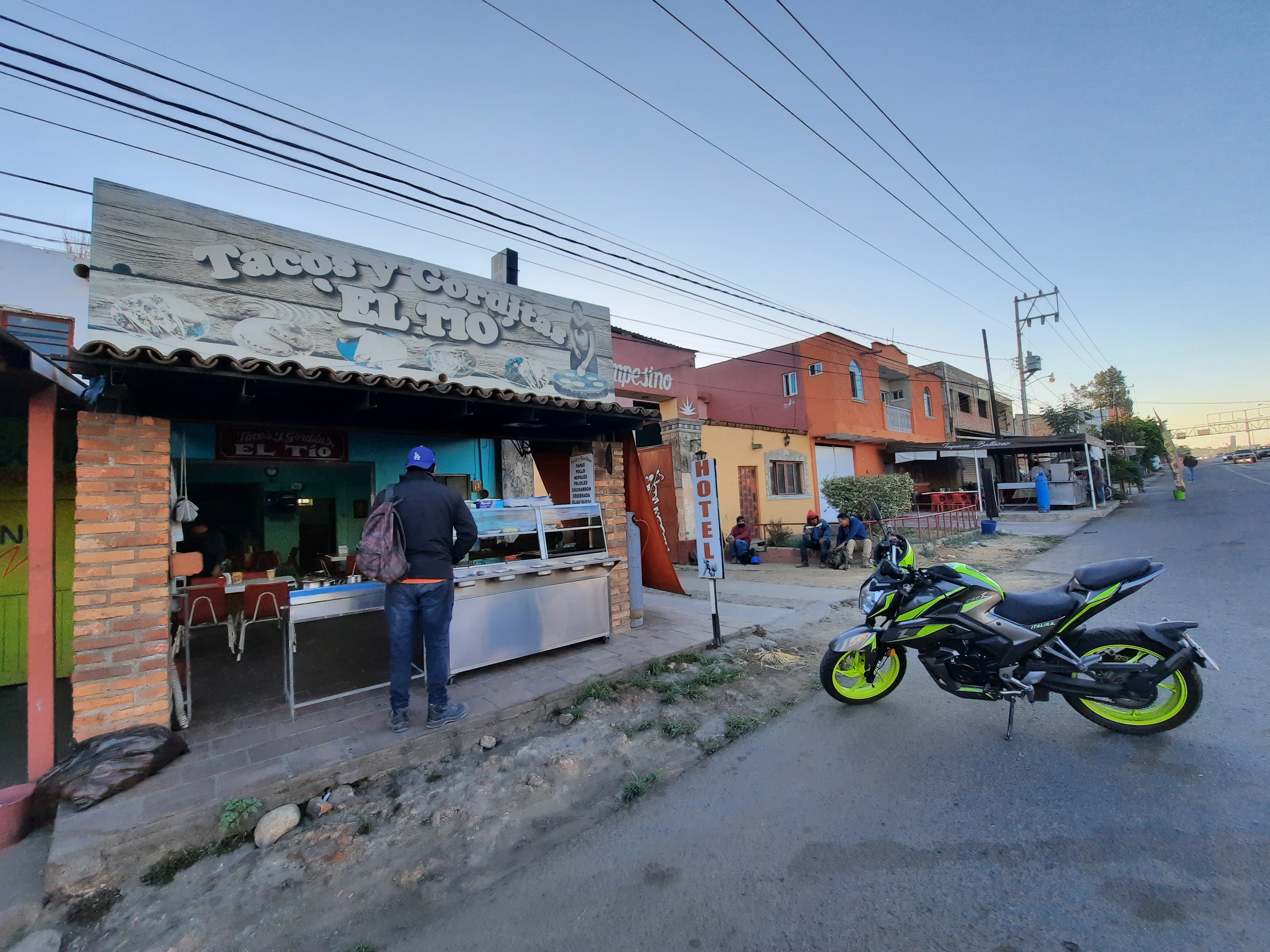 LAS GORDITAS EL TIO image 6