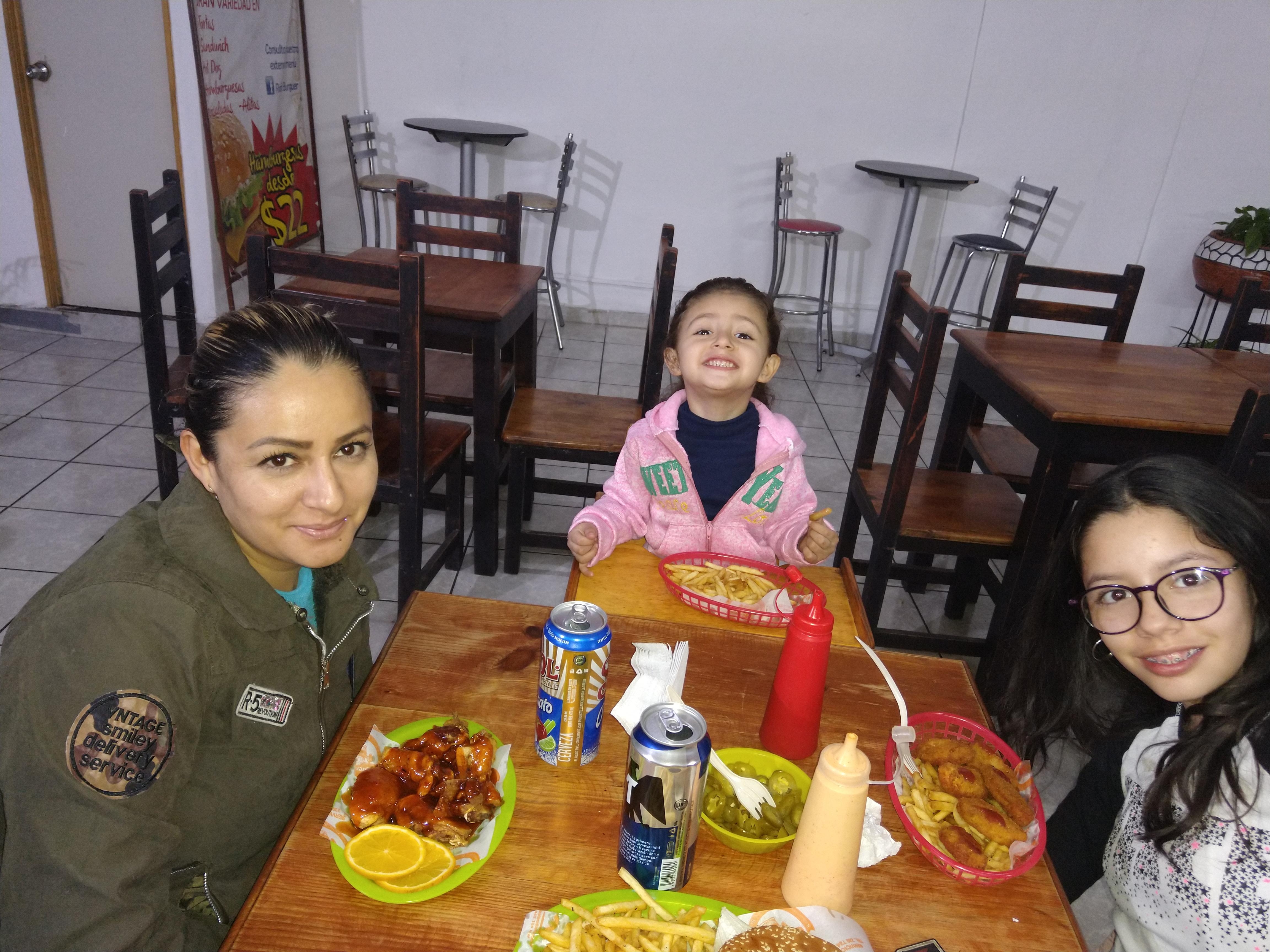 Rich Burguer image 9