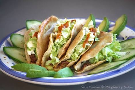 Antojitos Mexicanos Los Perez image 1