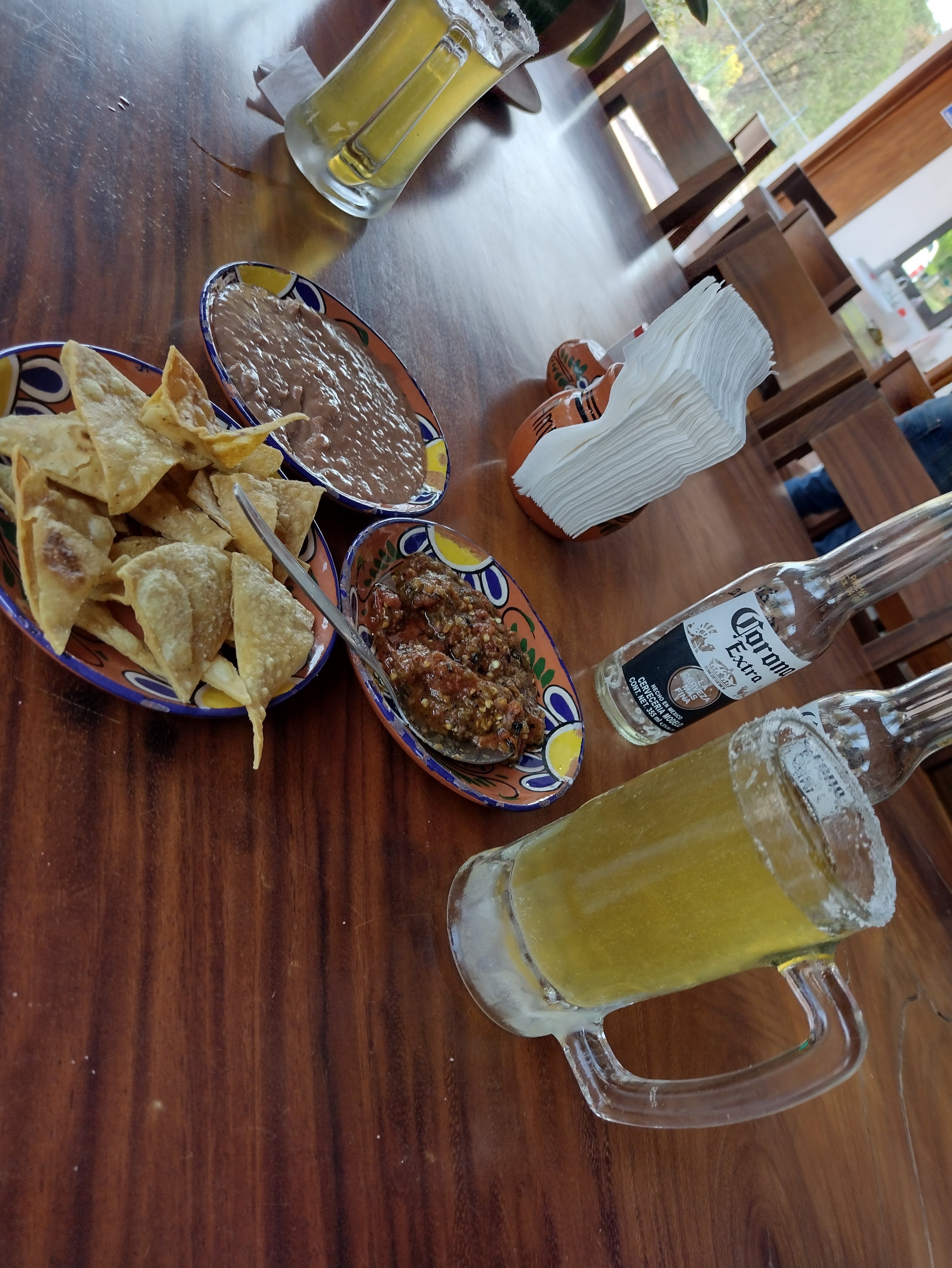 CAMPO AMOR REST image 4