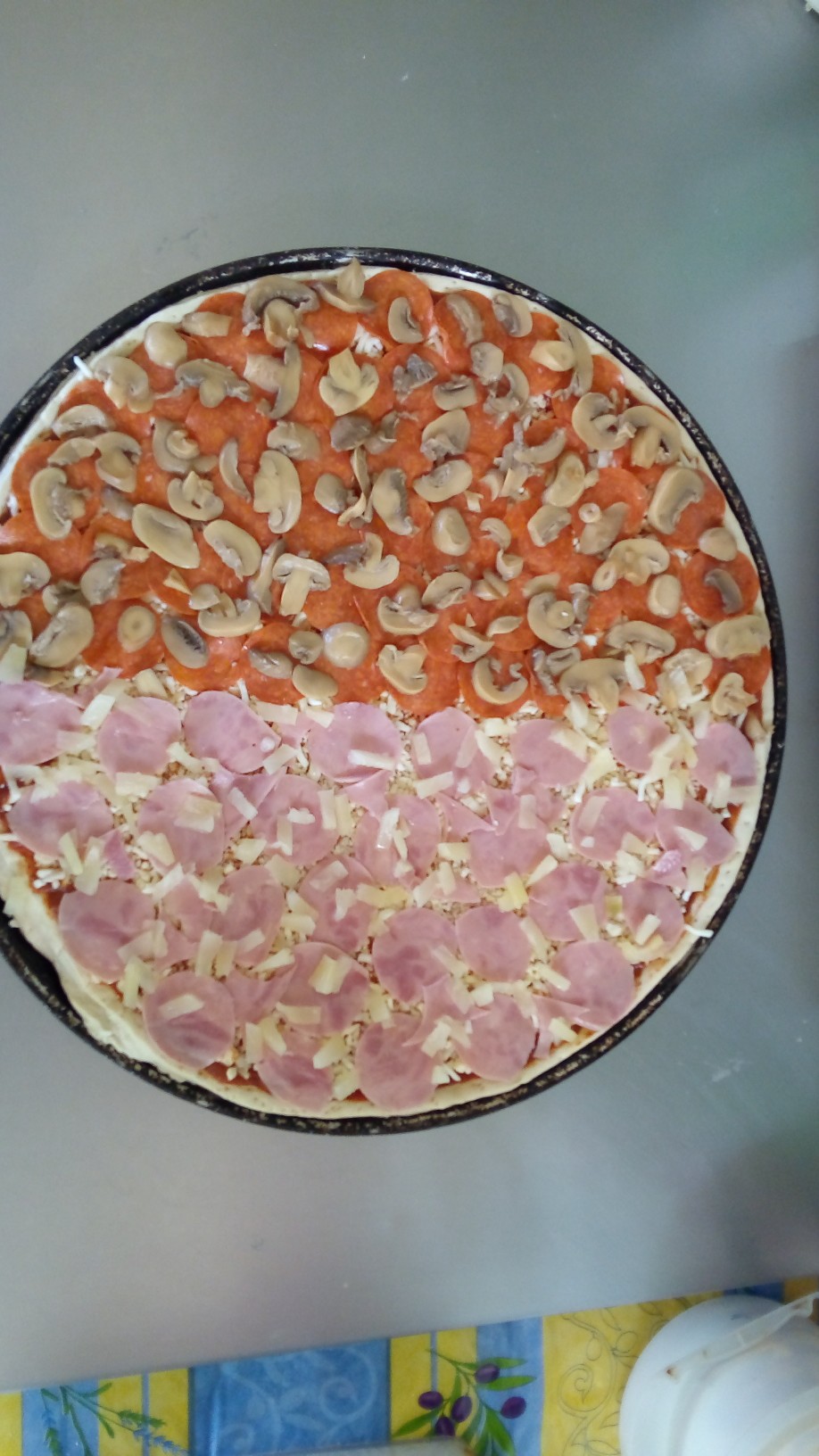 cimi-saris pizzas image 5