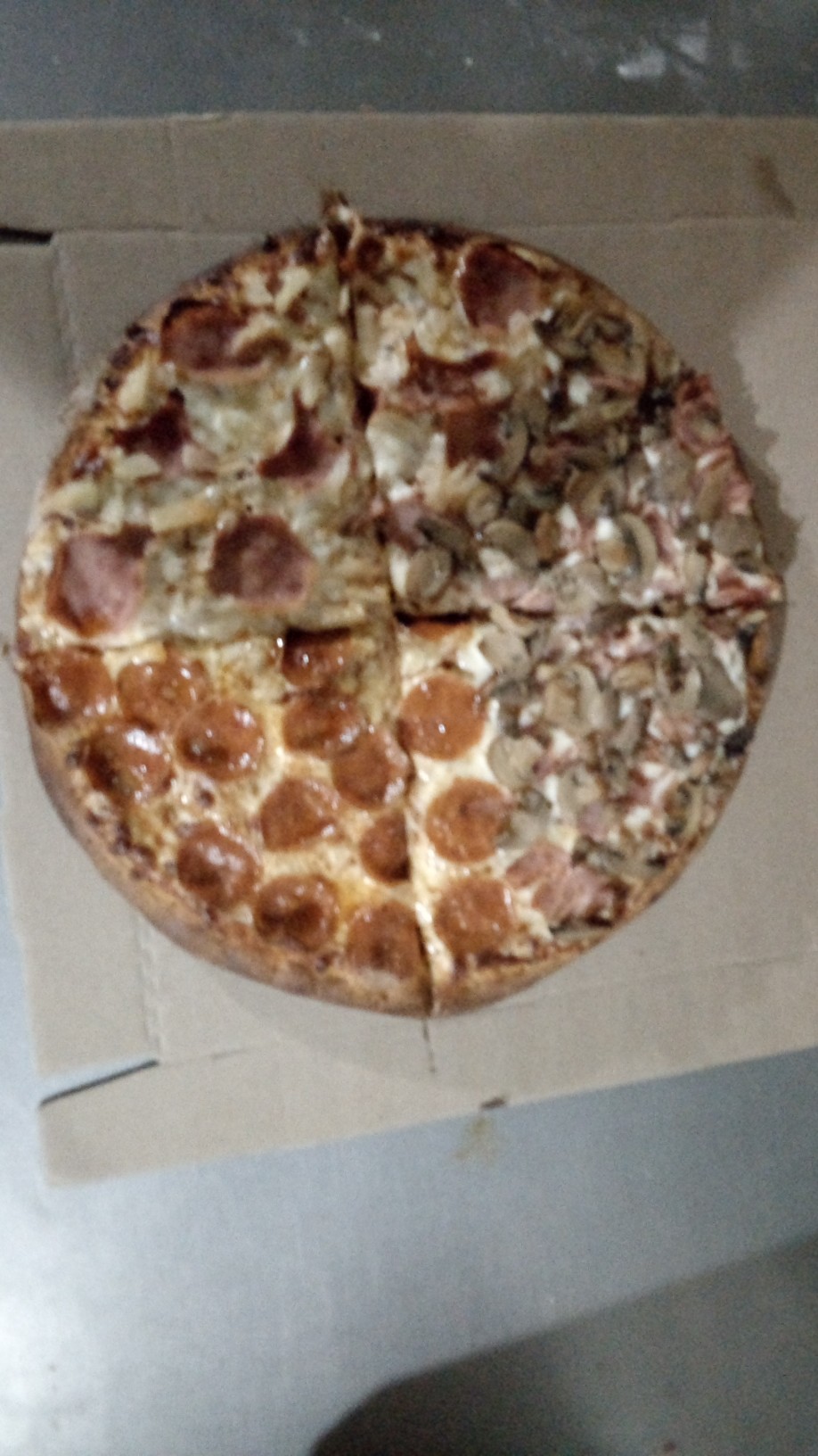 cimi-saris pizzas image 6