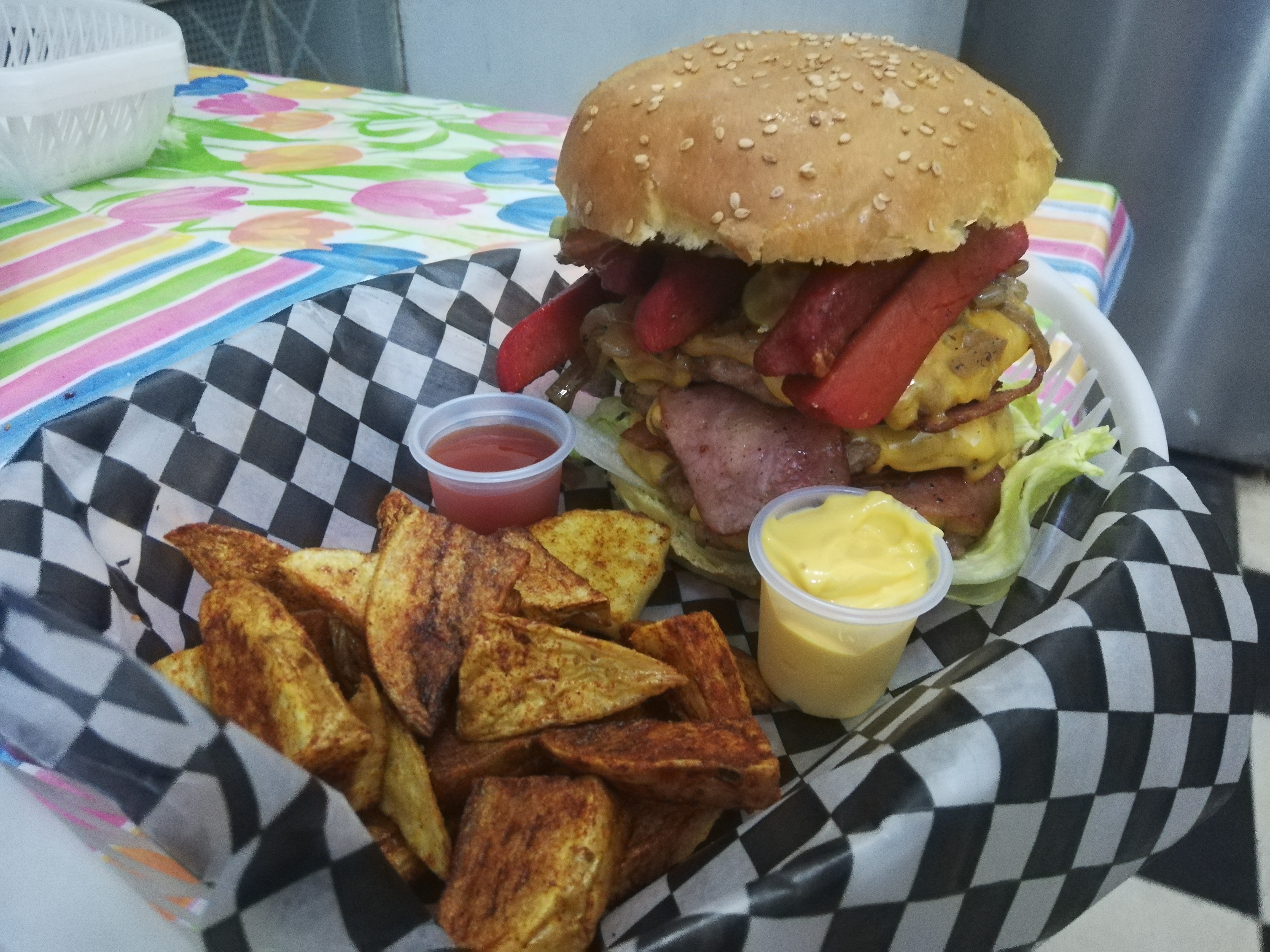 Sak Peek Hamburguesas image 2