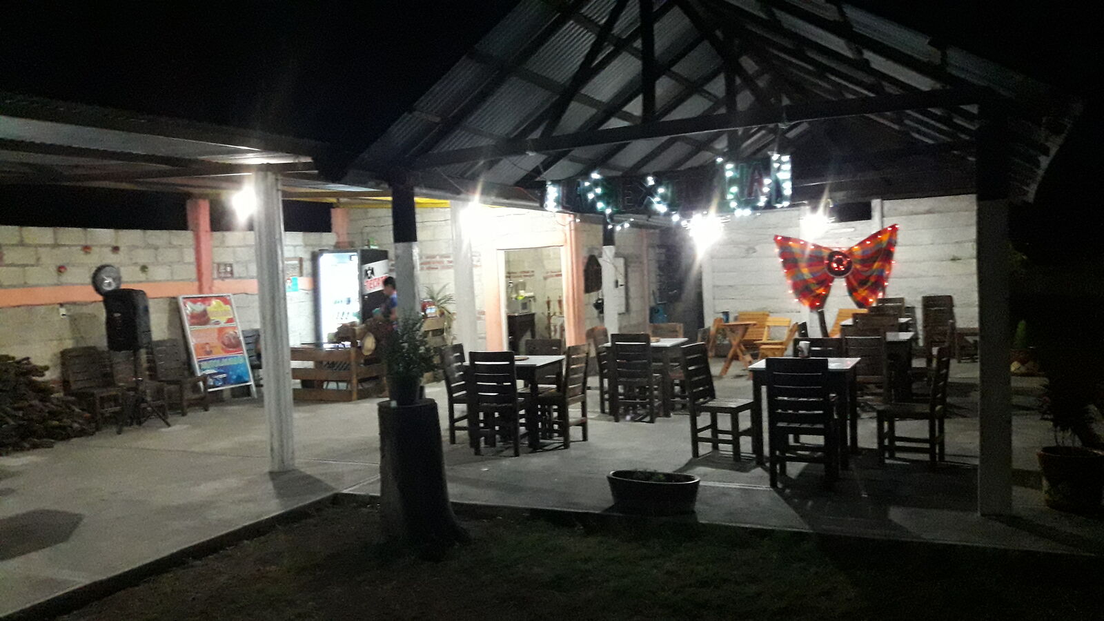 LA MEXICANA image 9