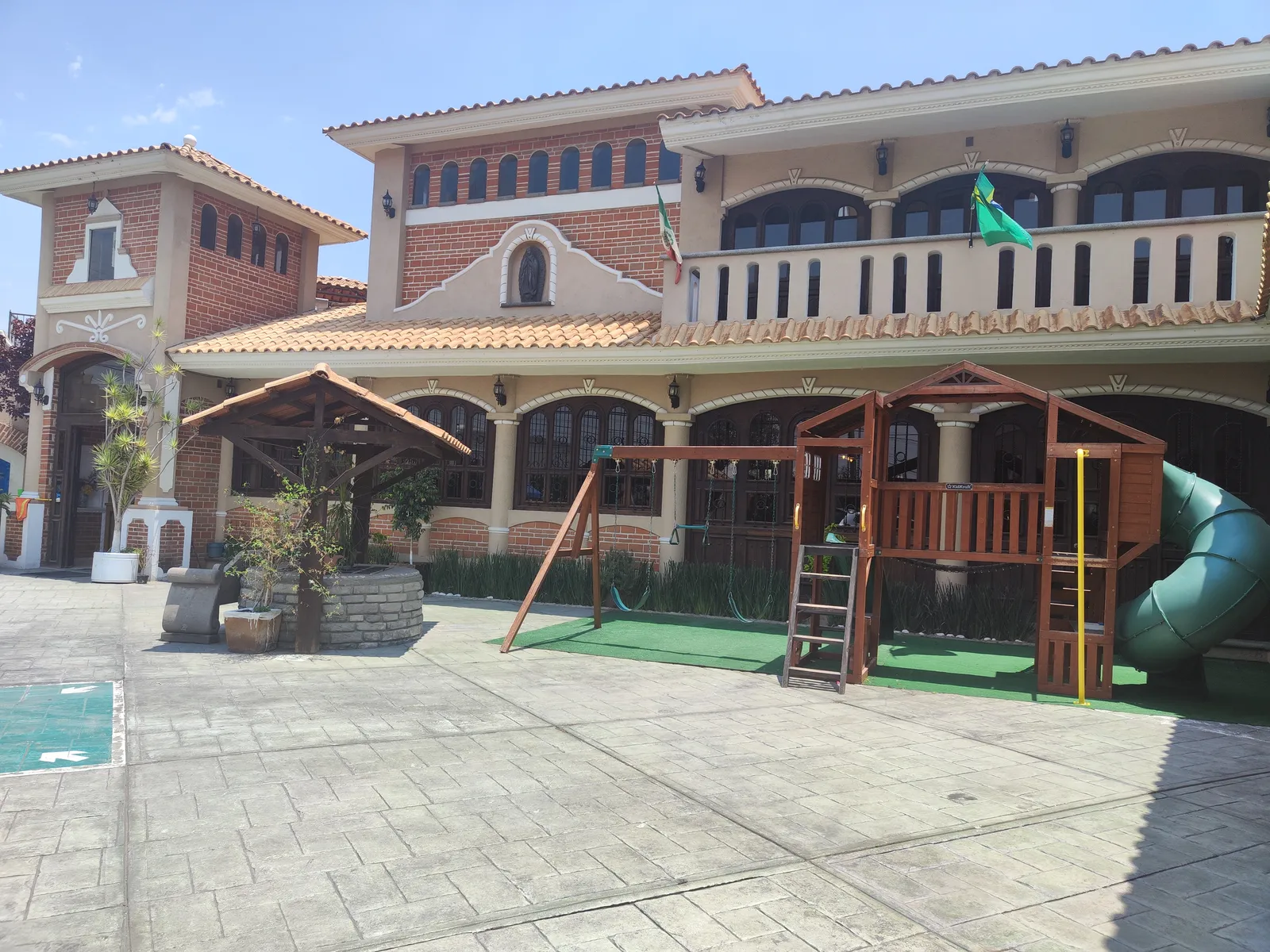 Papanoa's Mariscos & Ostras image 3