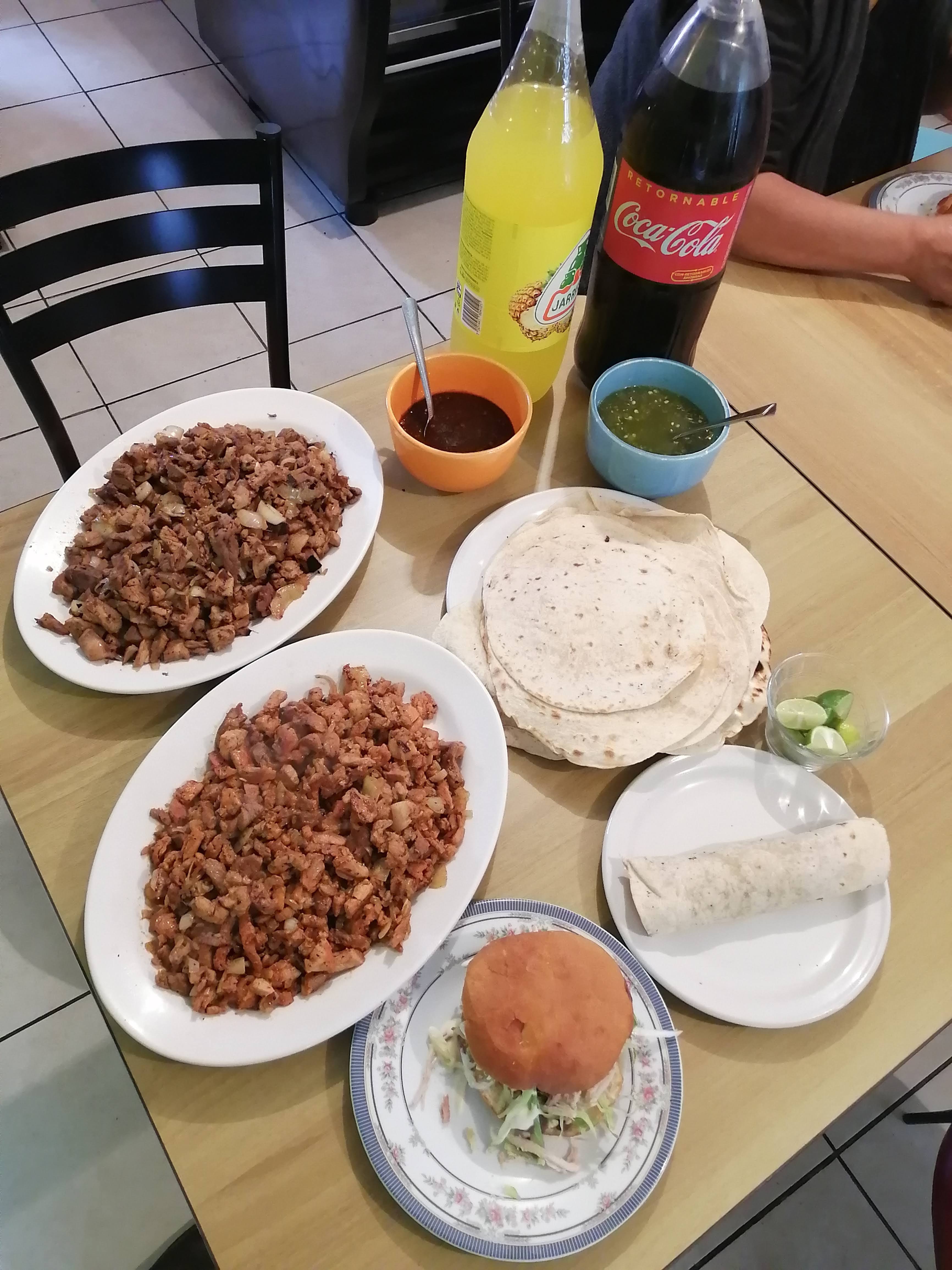 Restaurant y Cafeteria "La Tía" image 3