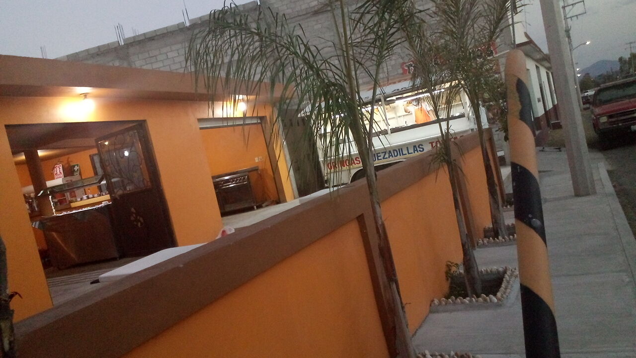 Tacos Lupillos image 3