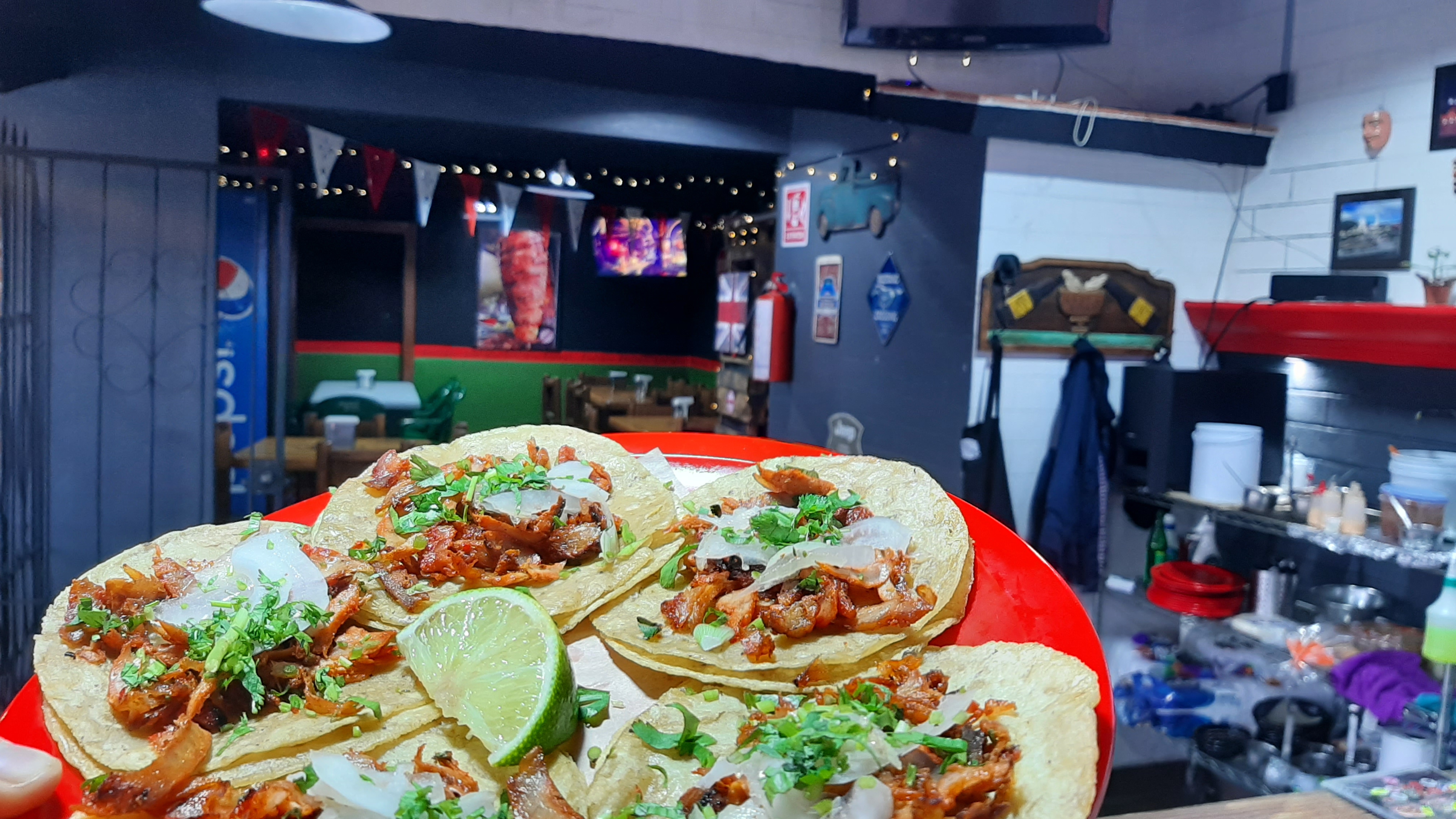 Taqueria "los Pinos" atempan. image 9