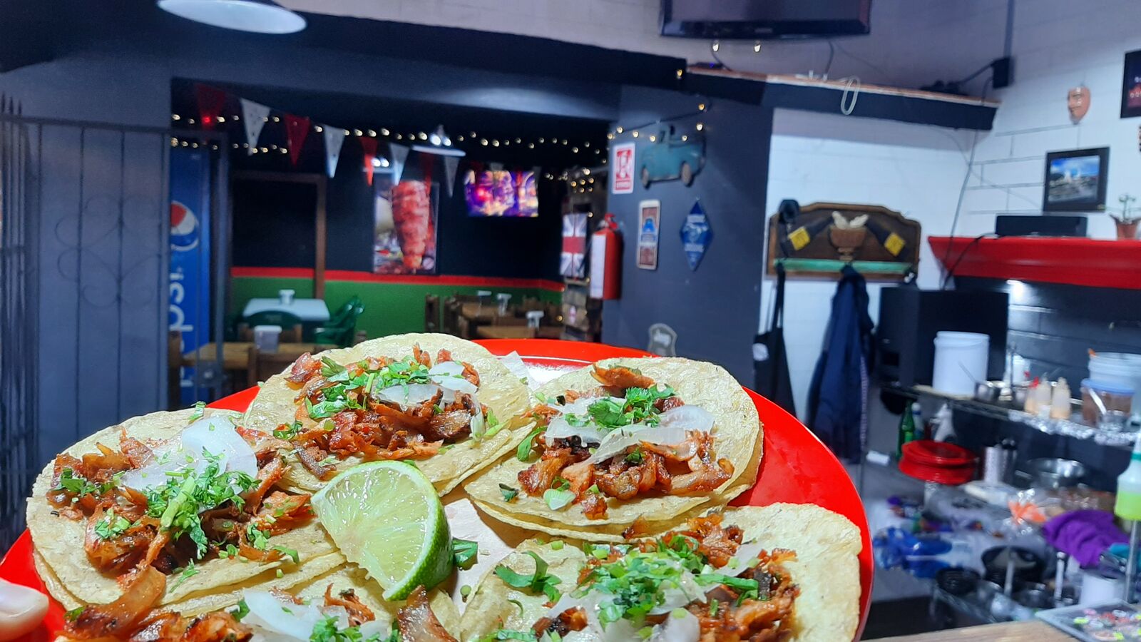 Taqueria "los Pinos" atempan. image 9