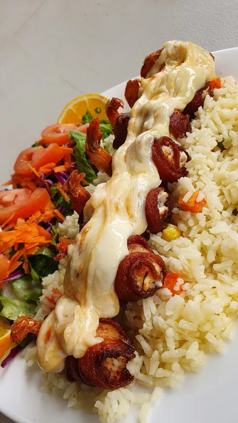 Don Cangrejo Mariscos And More image 1