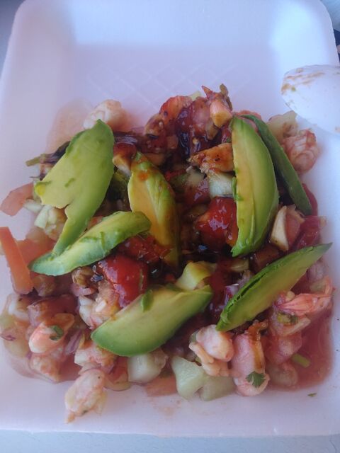 Don Cangrejo Mariscos And More image 8