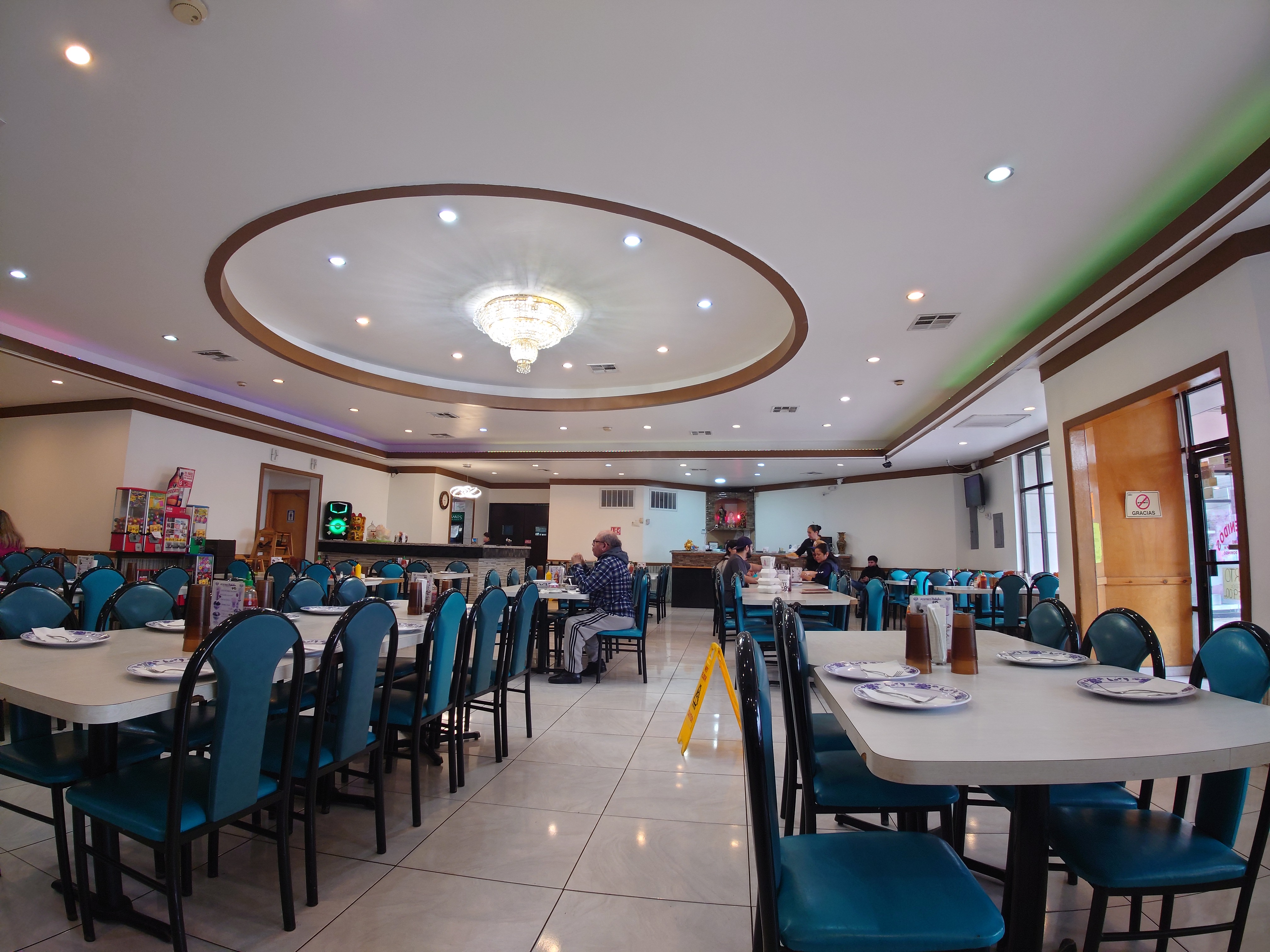 Restaurant Happy Day image 3