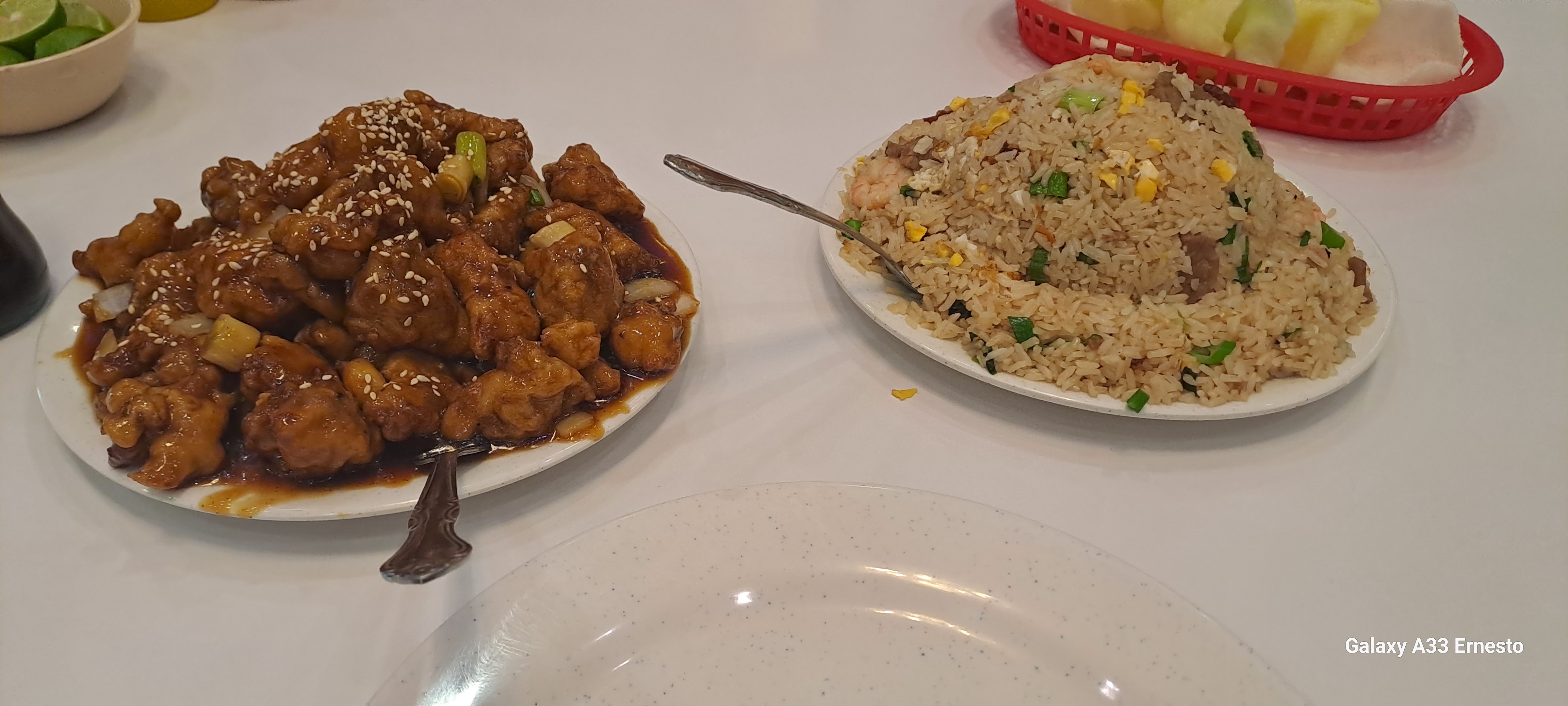 Restaurant LUCKY image 8