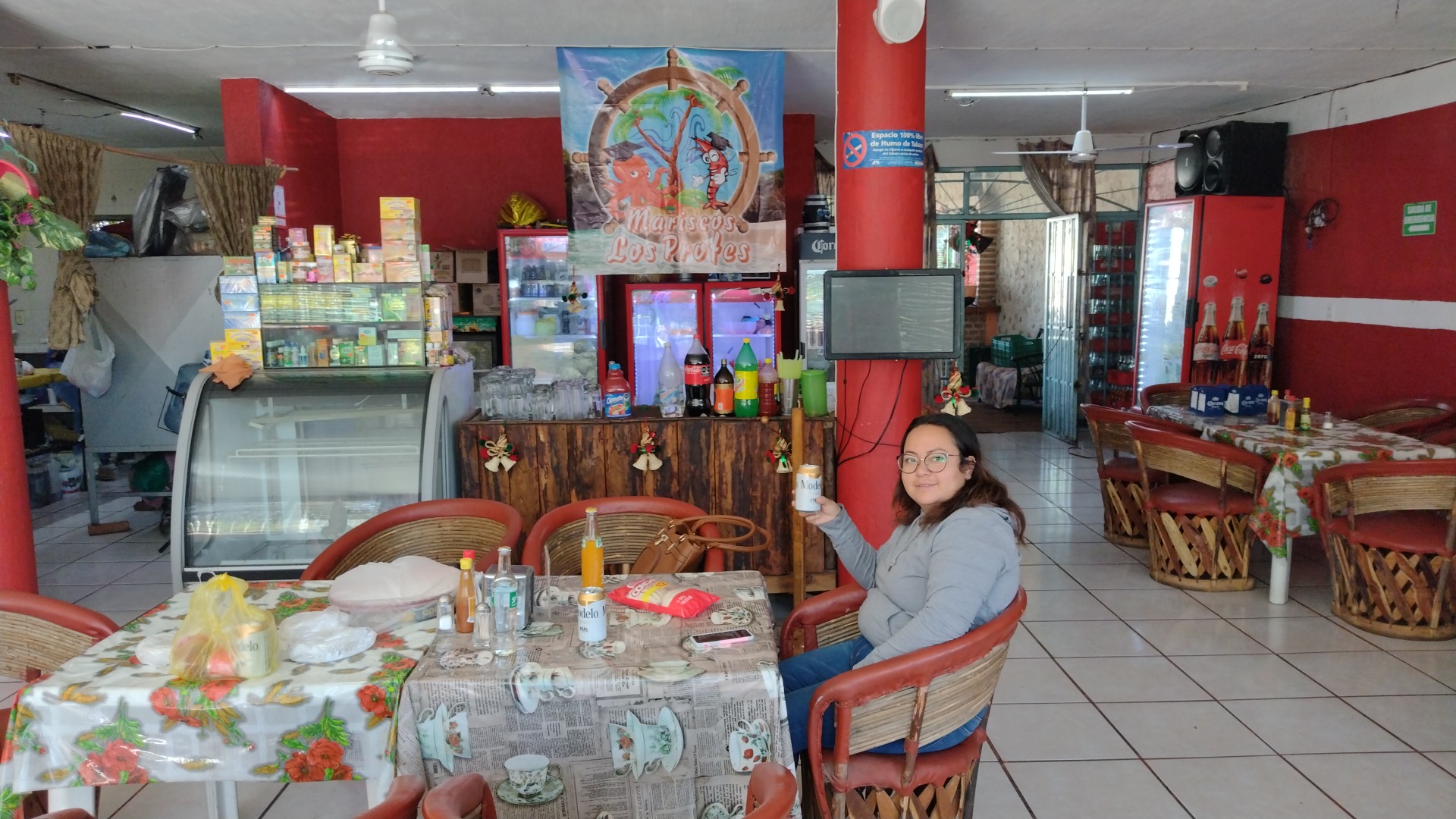 Mariscos los Profes image 5