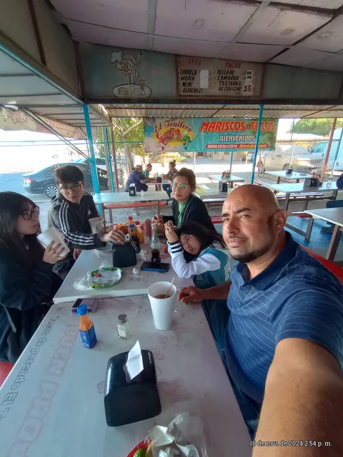 Mariscos El Trailero image 4