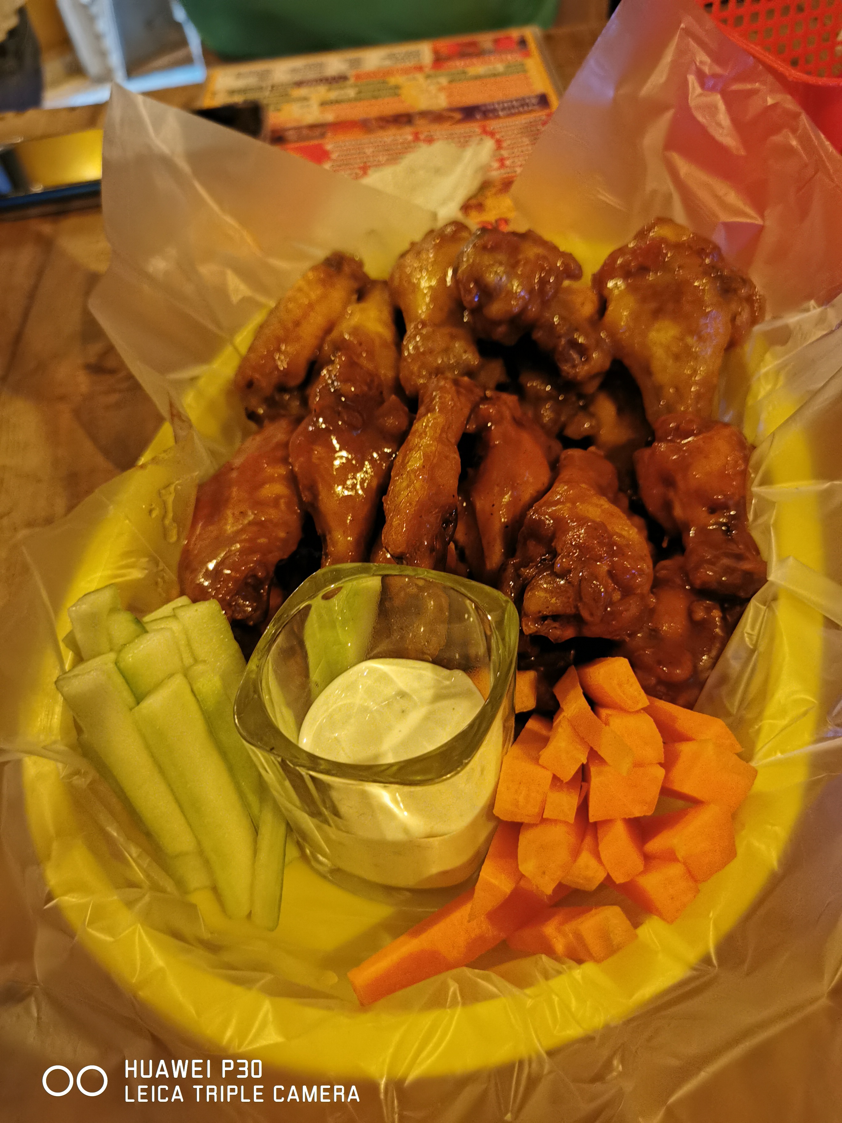 Avenida 33 (Wings and Drinks) image 4