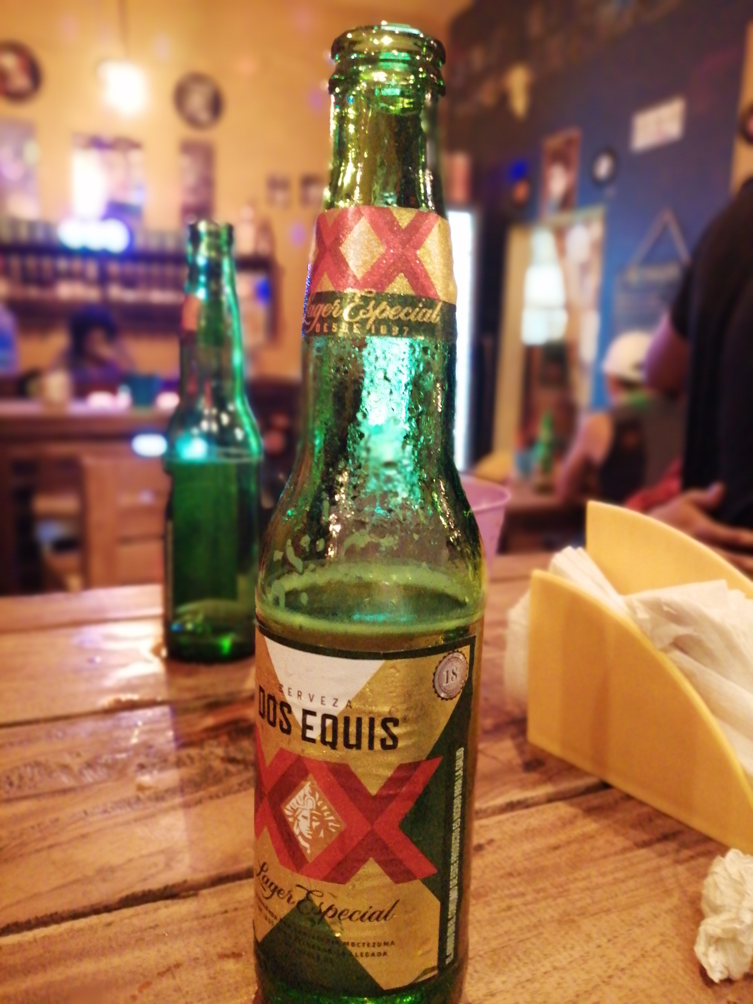 Avenida 33 (Wings and Drinks) image 10