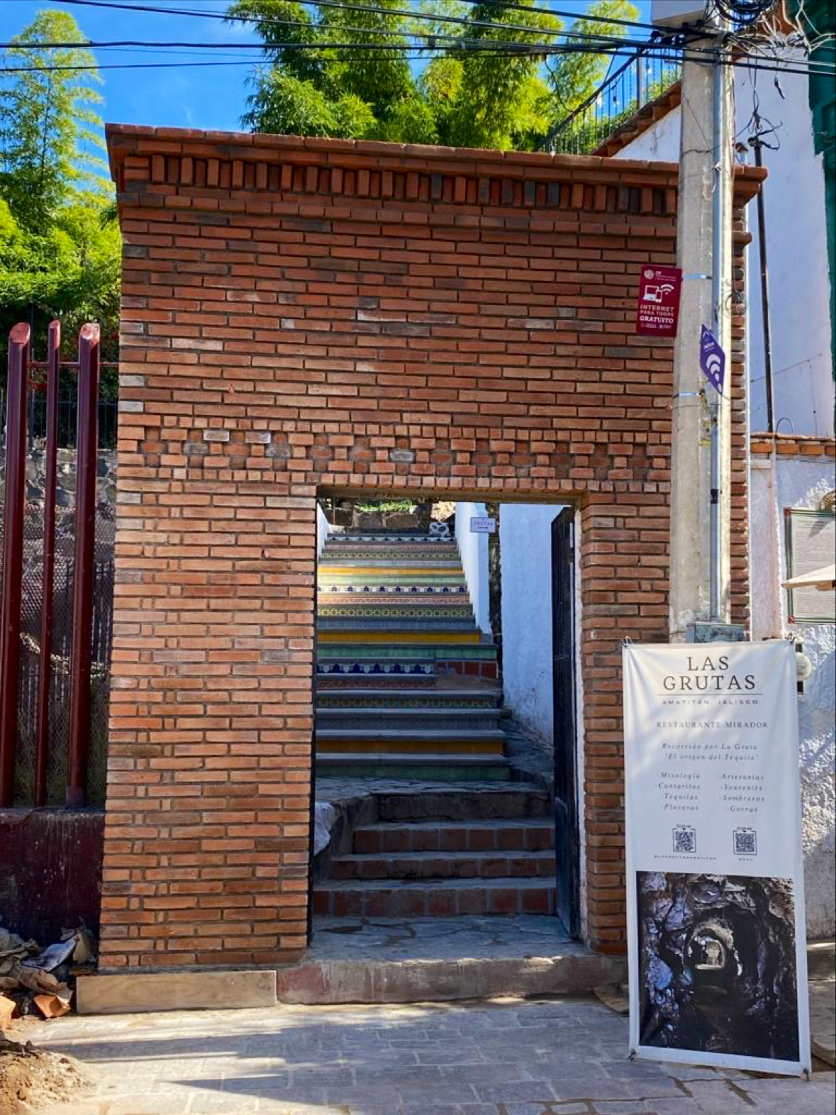 Las Grutas Amatitán image 3