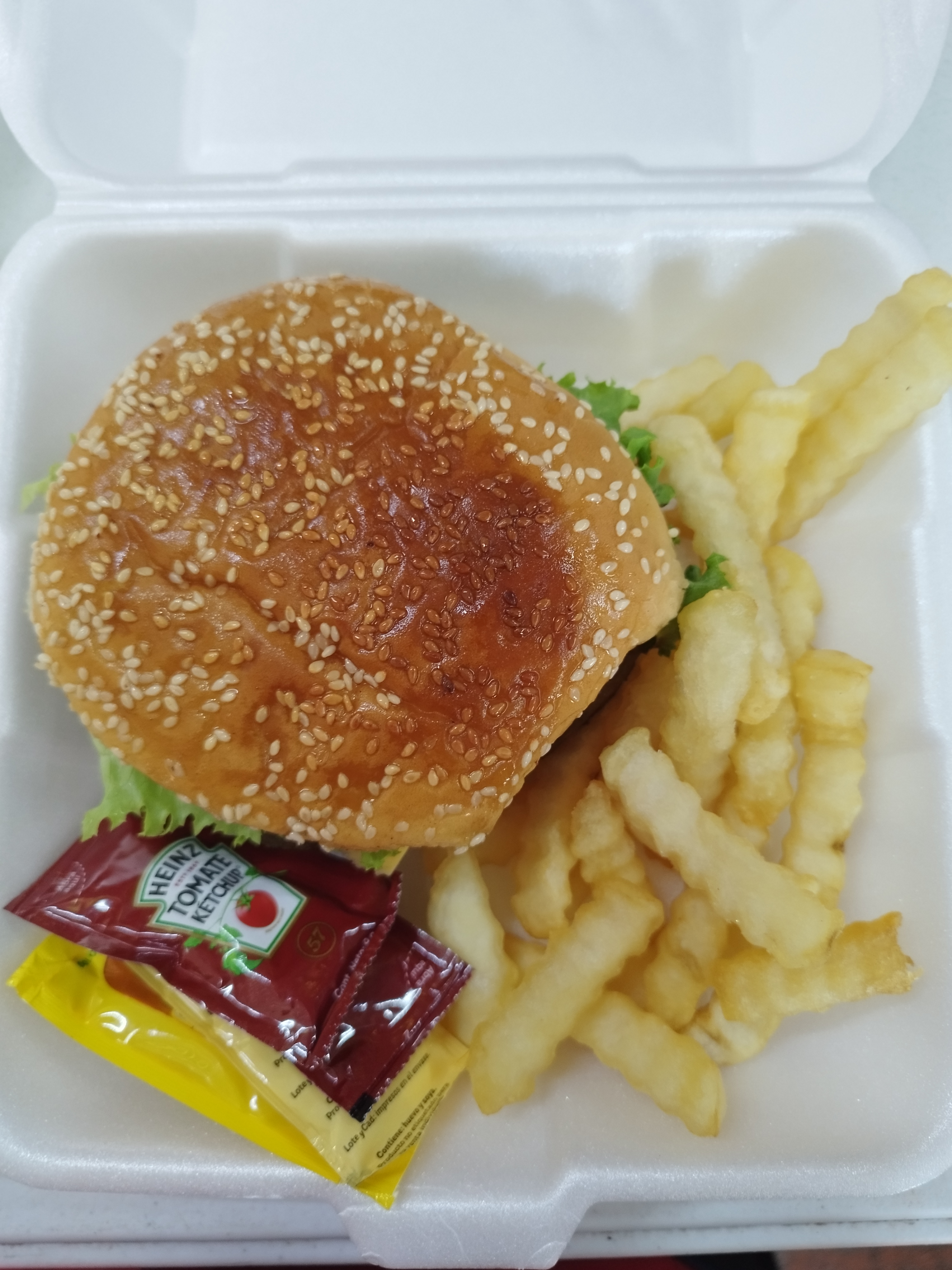 Hamburguesas y botanas "El cartero" image 6