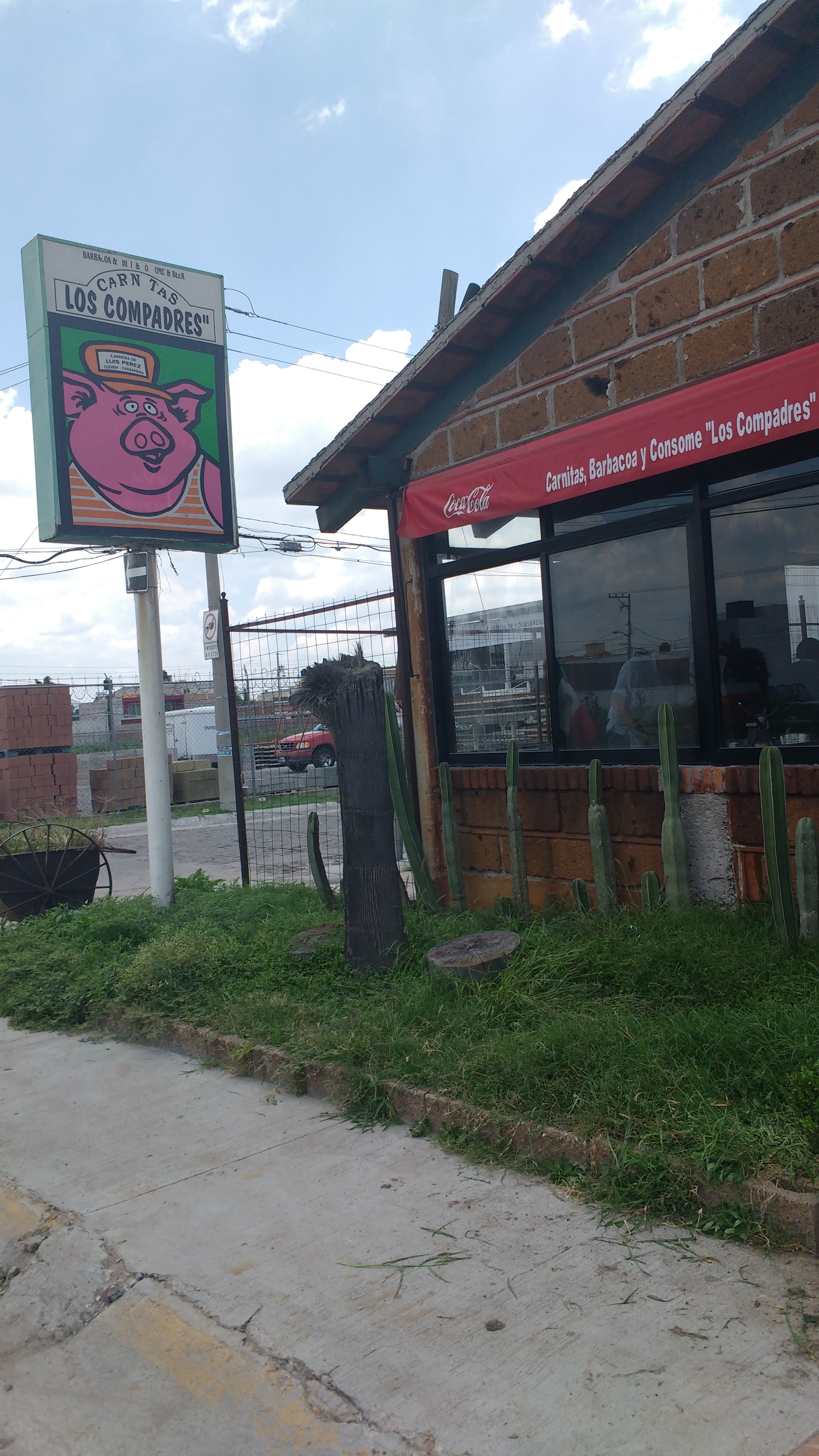Los Compadres image 2