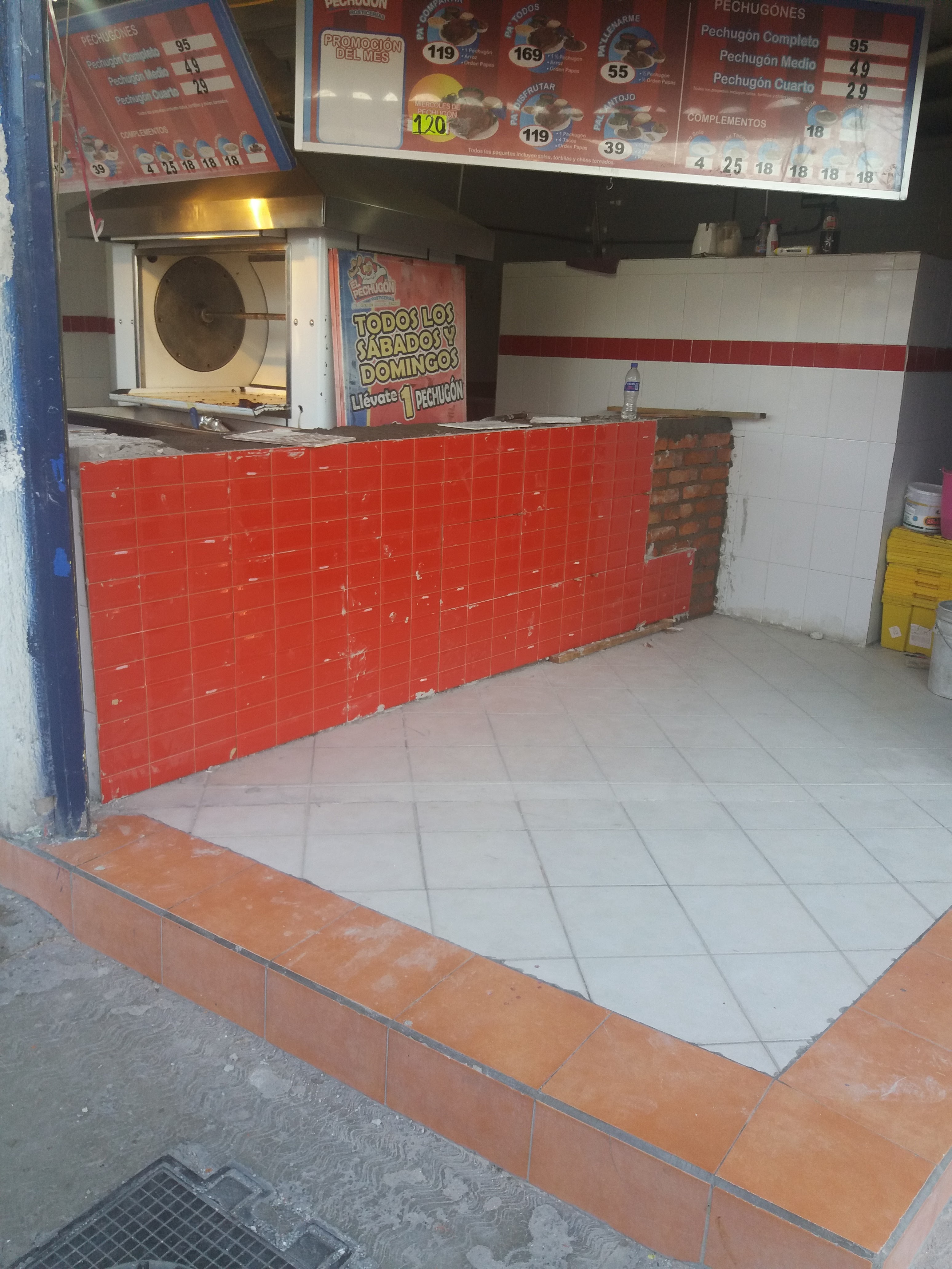 El Pechugón image 3