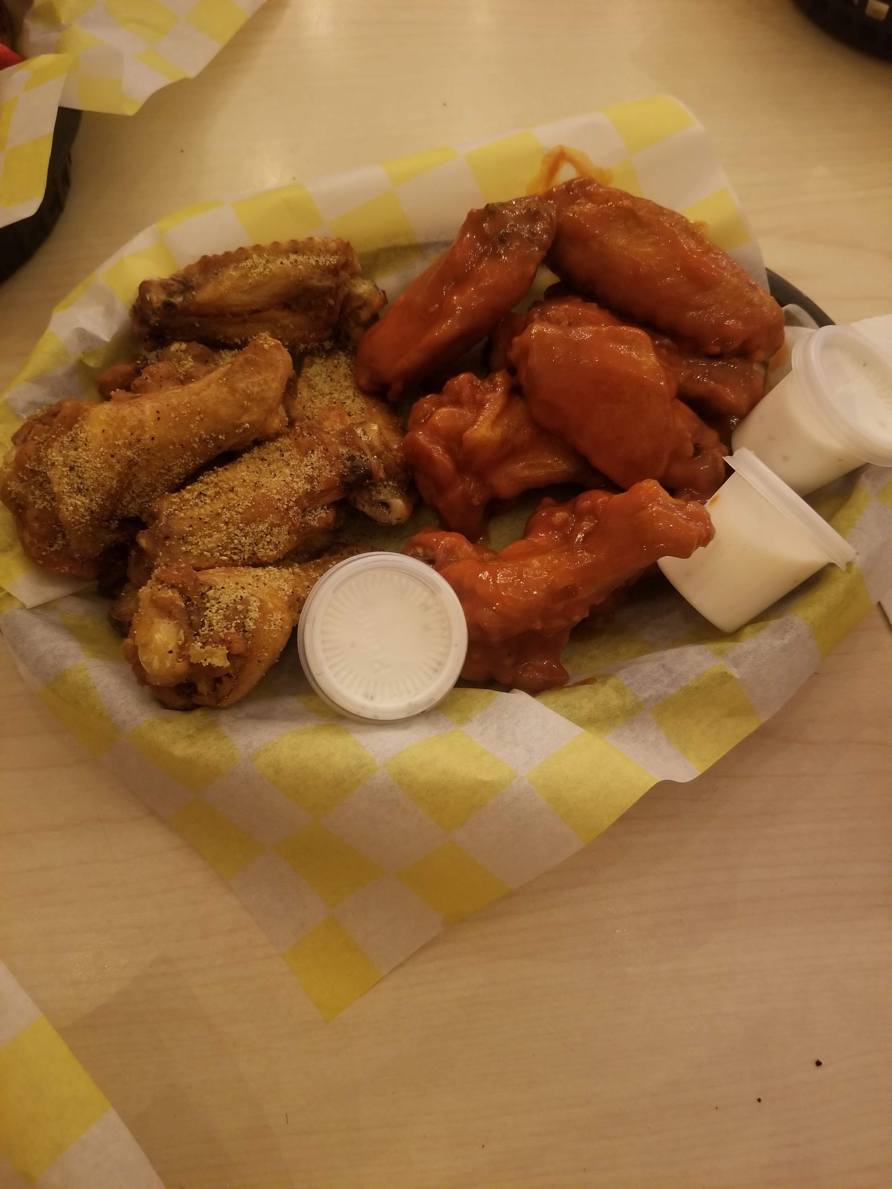 Lalo's Mandil image 3