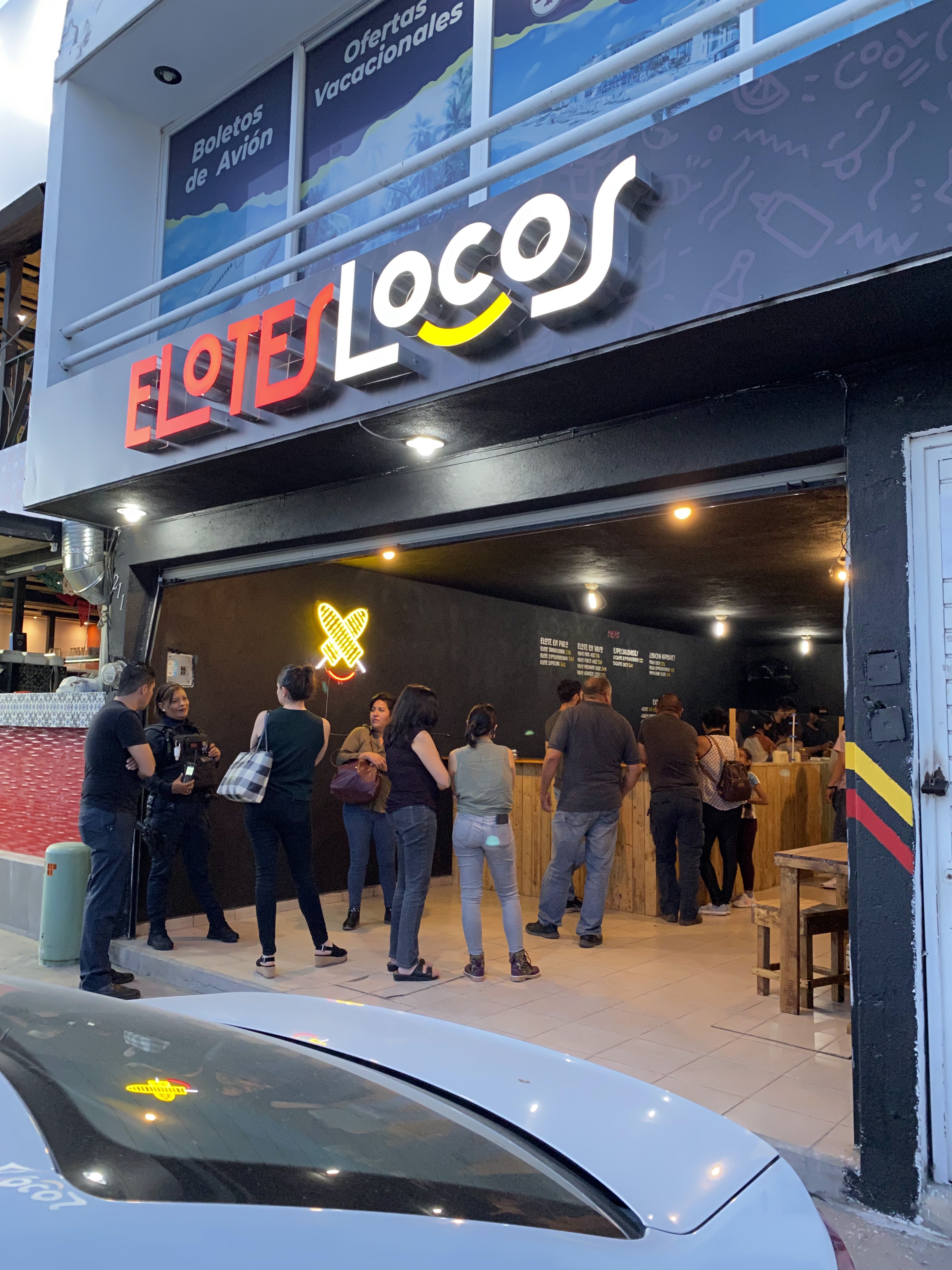 "Elotes Locos" Irapuato, Los arcos image 1