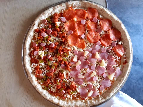 Chandomi Pizzas & Mas image 3