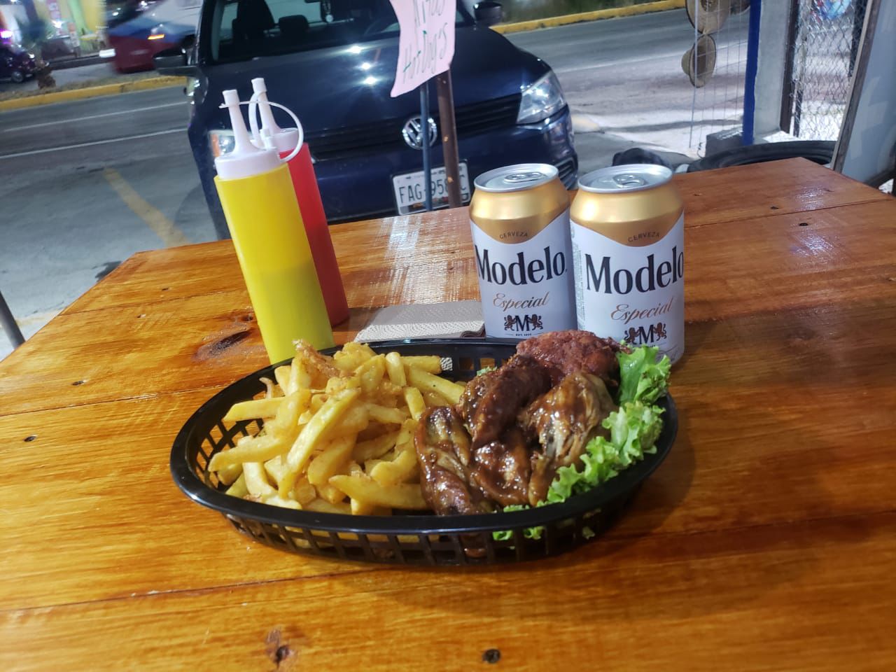 Hambuergeseria "Angi Burgers" image 2