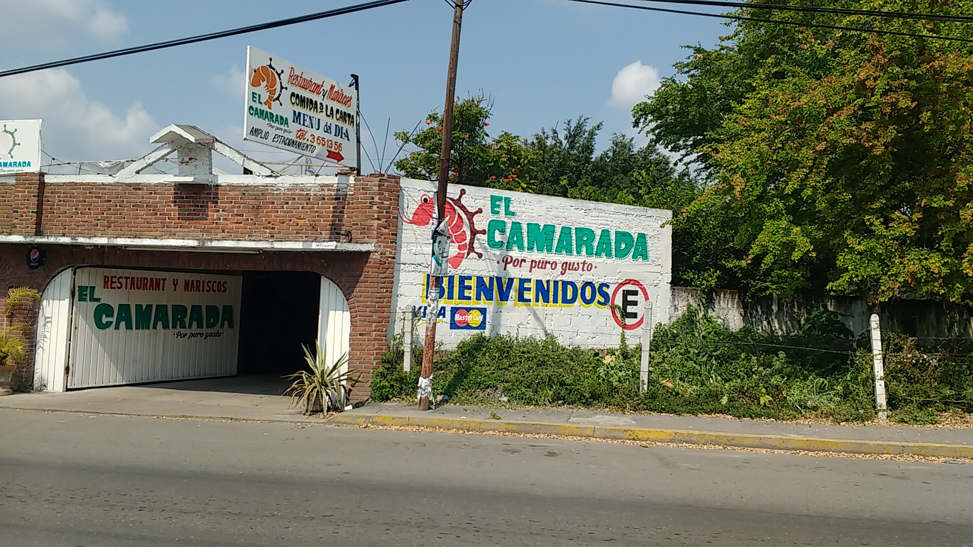 Mariscos El Camarada image 1