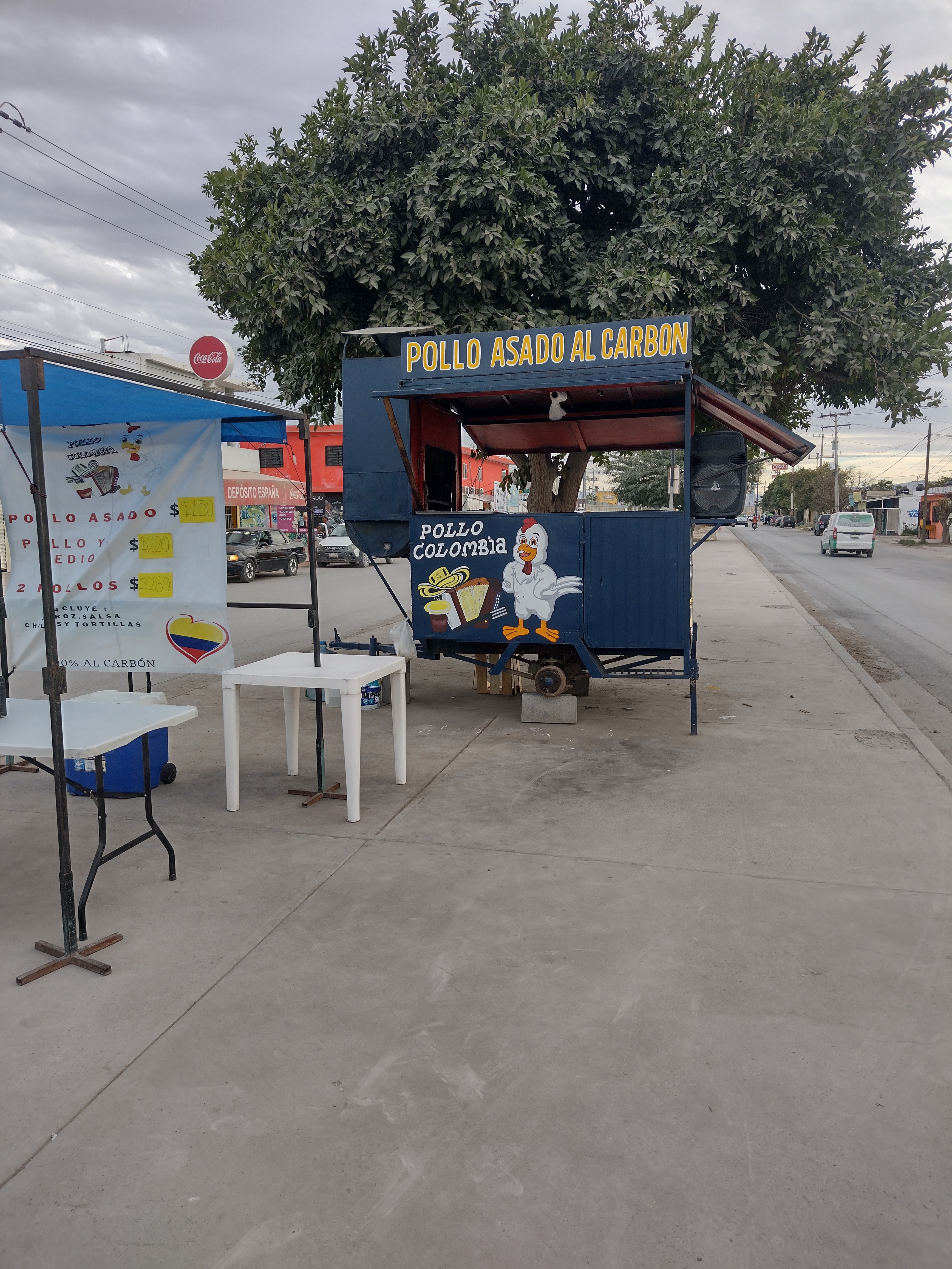 Pollo Colombia image 1