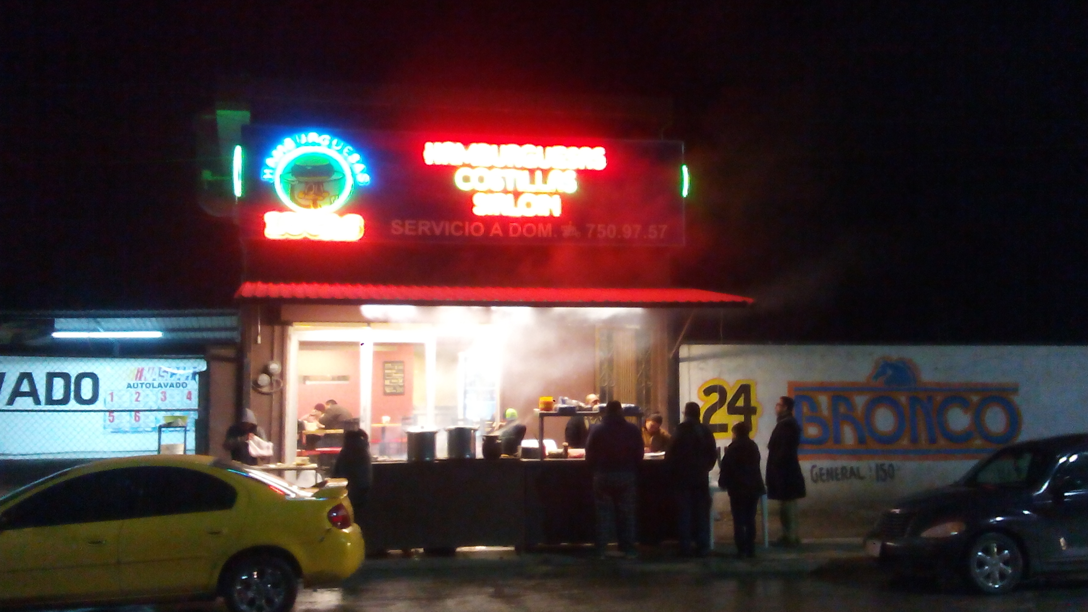 Hamburguesas LUCAS Trojes image 3