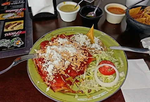 Los Farolitos image 5