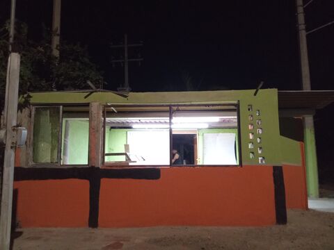 Taquería pase usted image 4