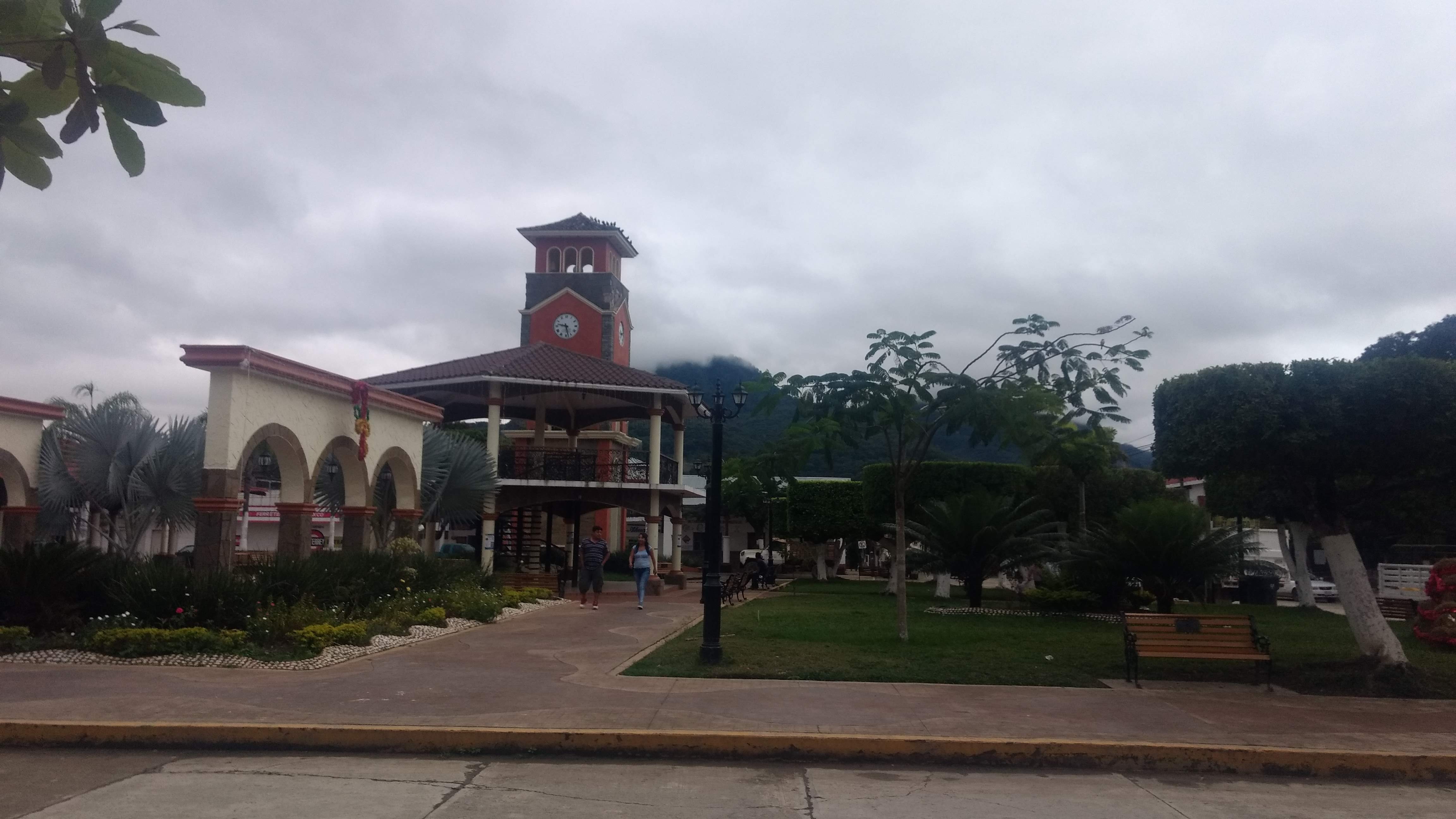 taqueria el muñeco image 2