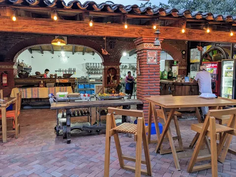 Metate y Mezcal Cocina Tradicional image 4