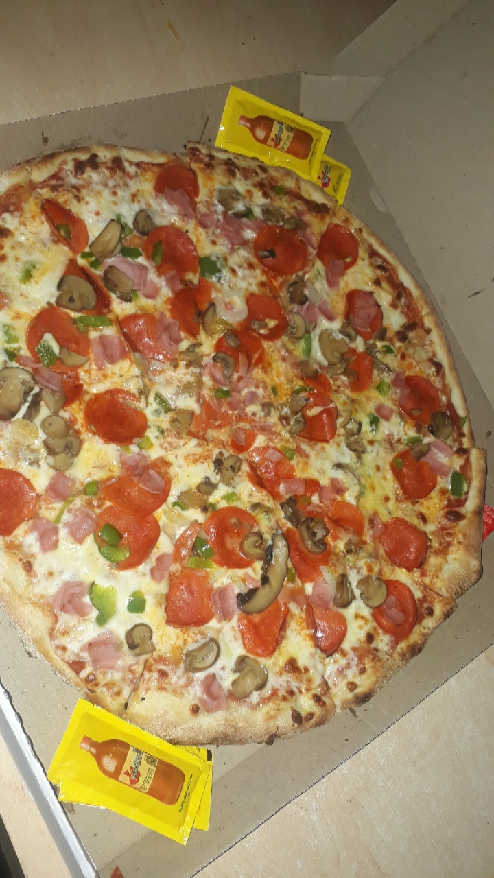 Dany's Pizza image 2