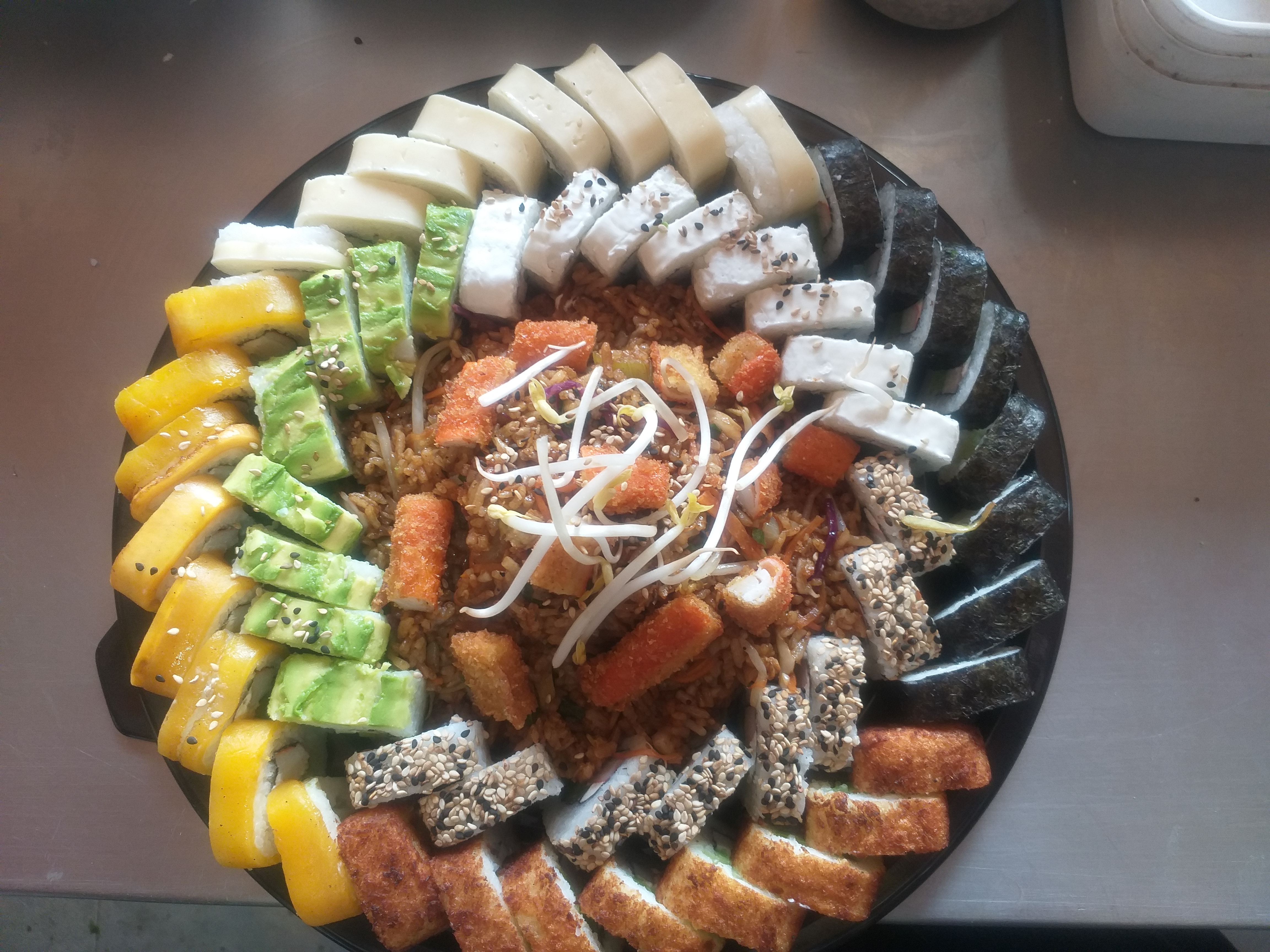 Shi Hu Rooll image 3