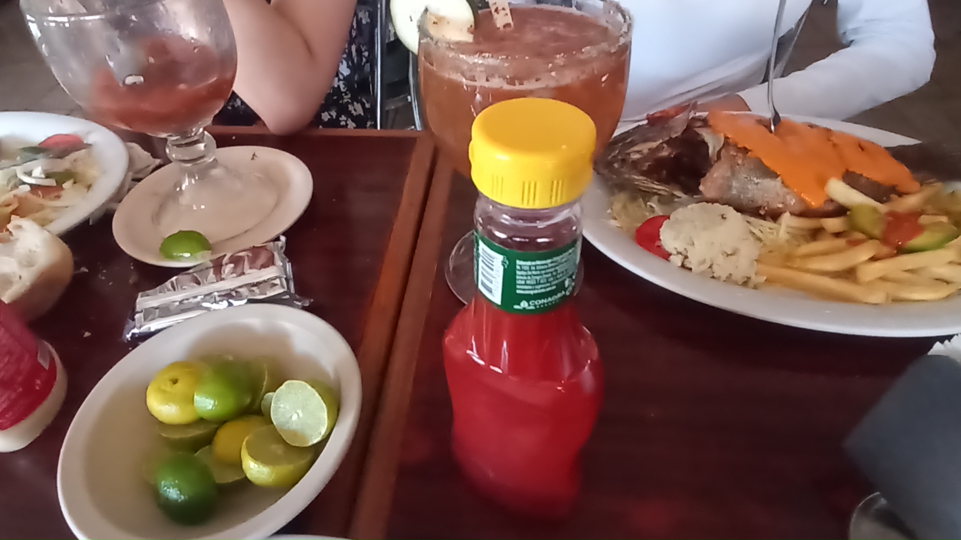 Pescados y Mariscos El Puerto image 6