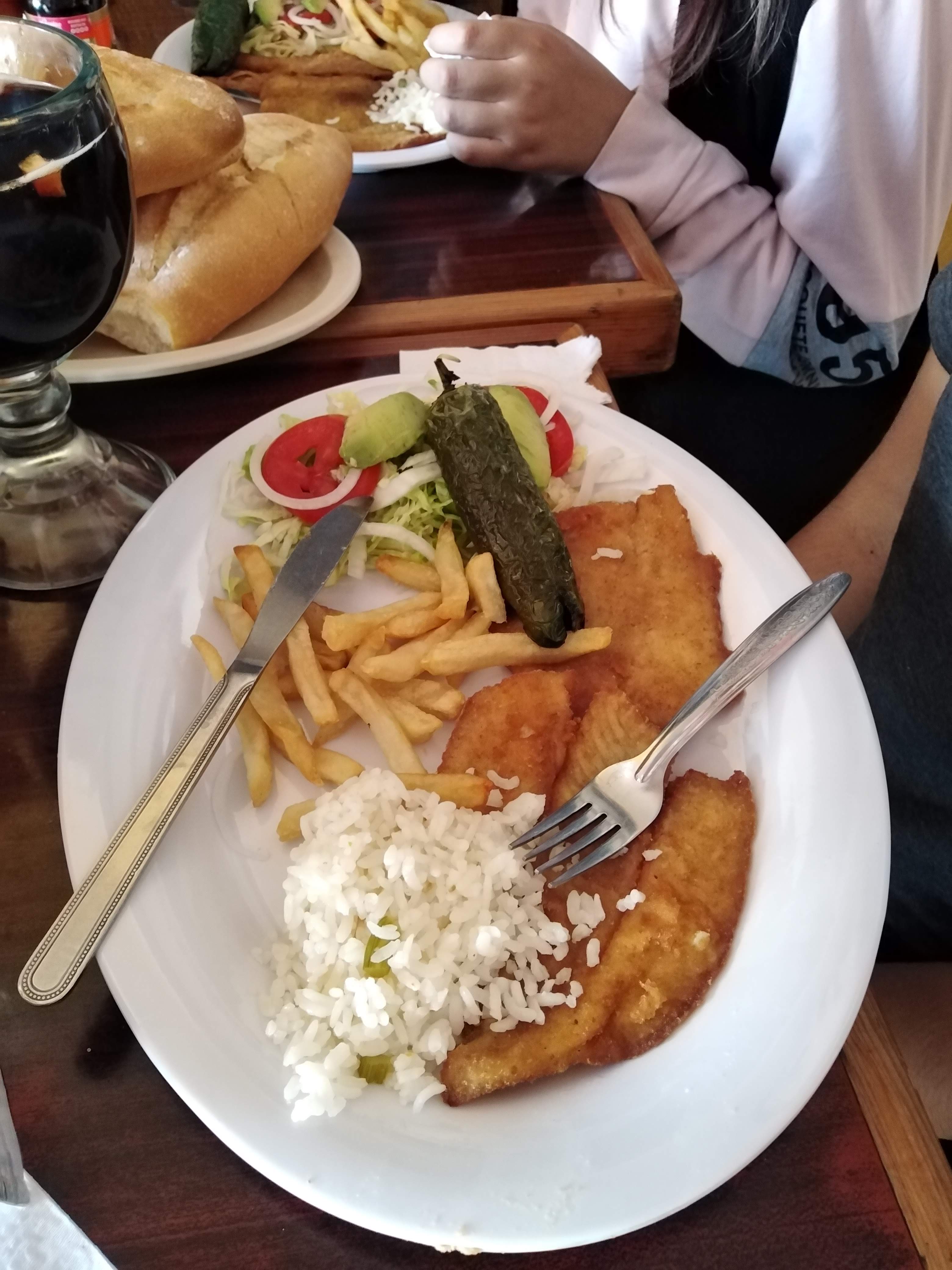 Pescados y Mariscos El Puerto image 9