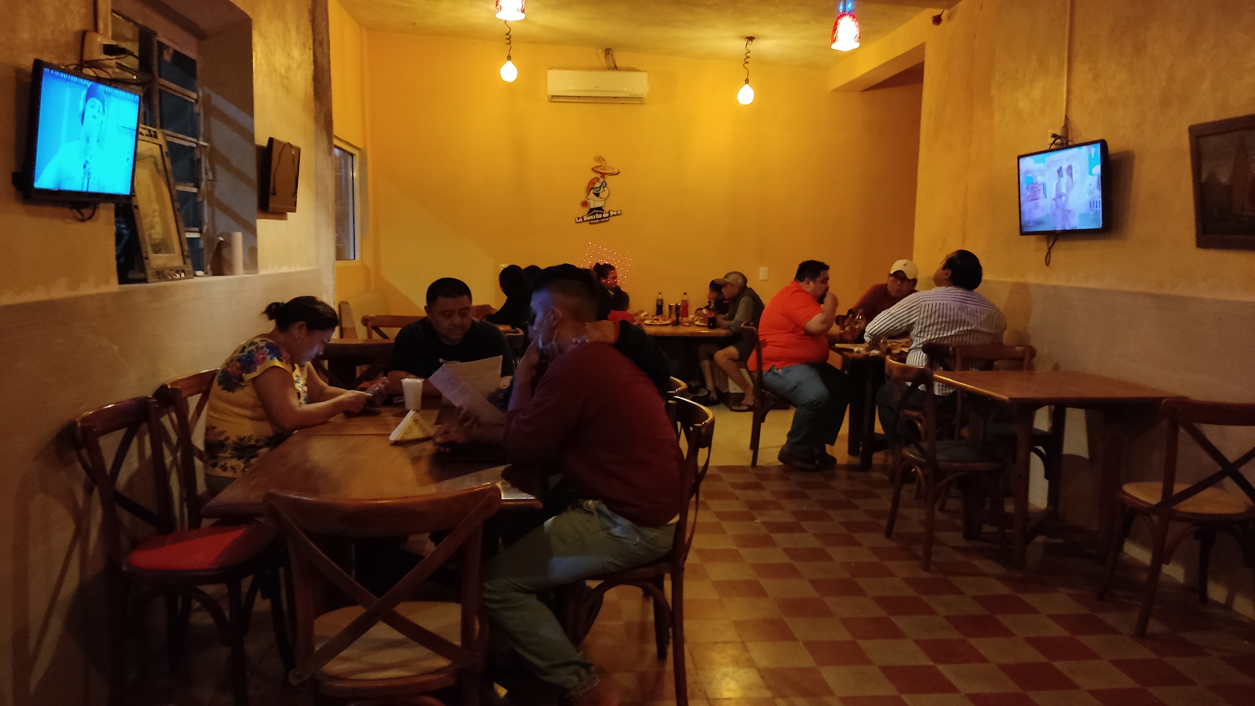 Pizzeria La Bonita De Dex image 4