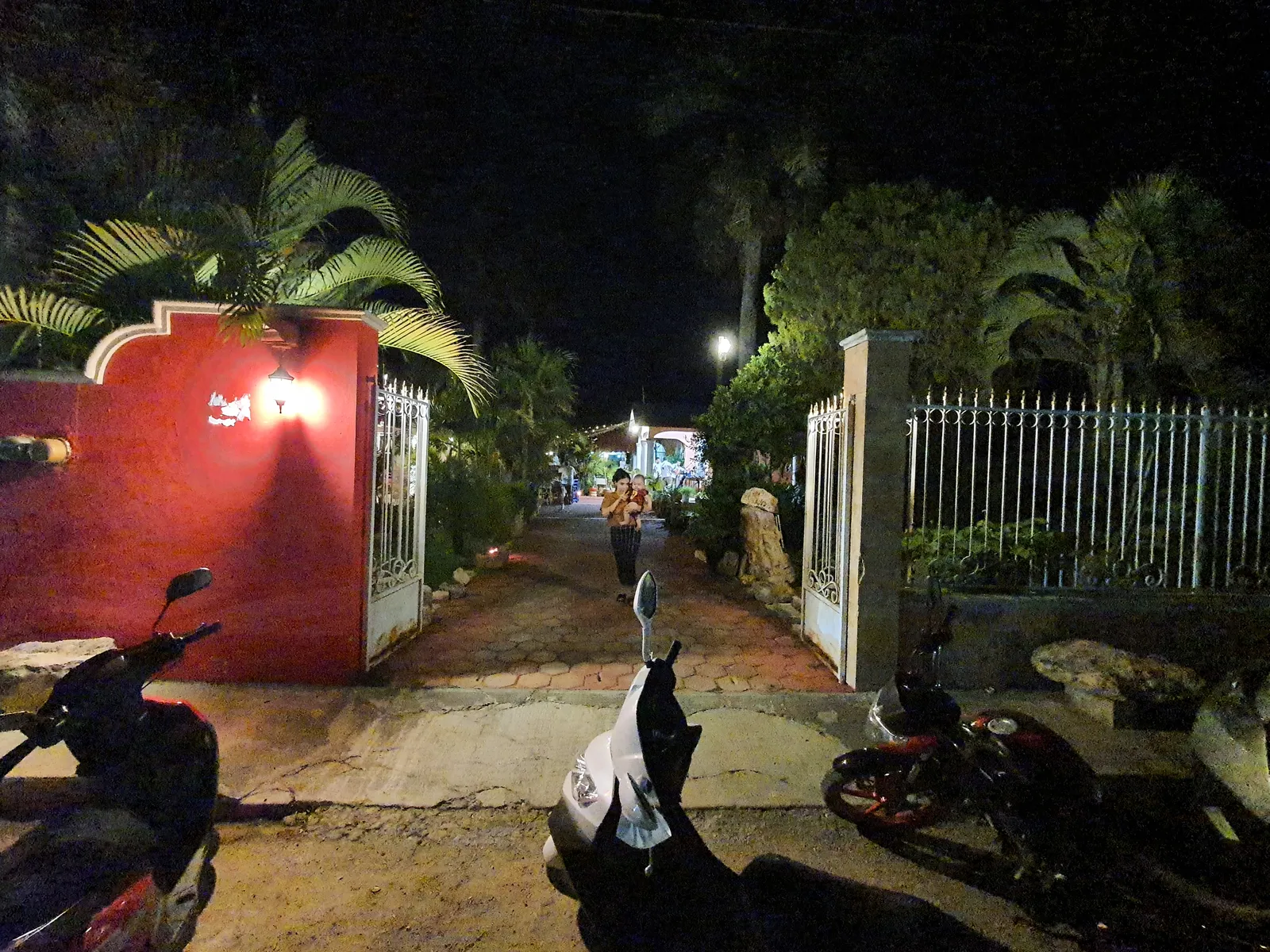 Chalo'S image 4