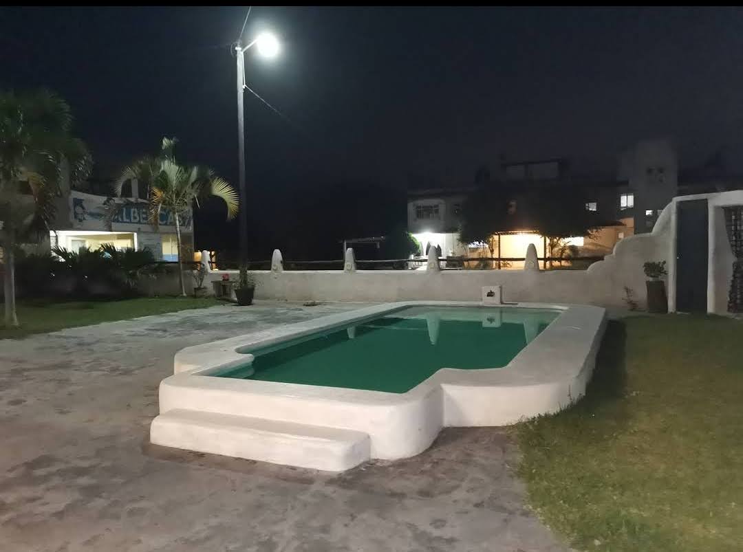 KM 14 Bistro & Café image 5