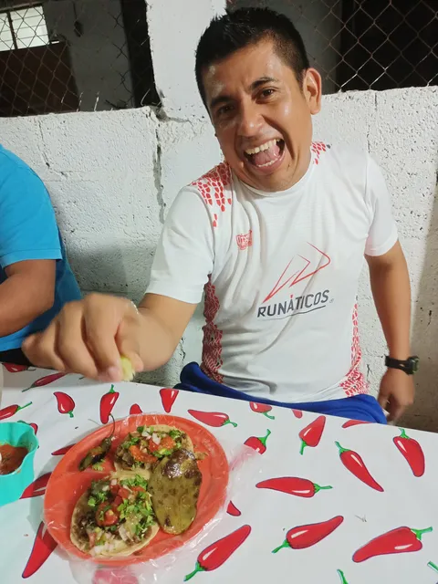 Taquería: TACORRIENDO image 3