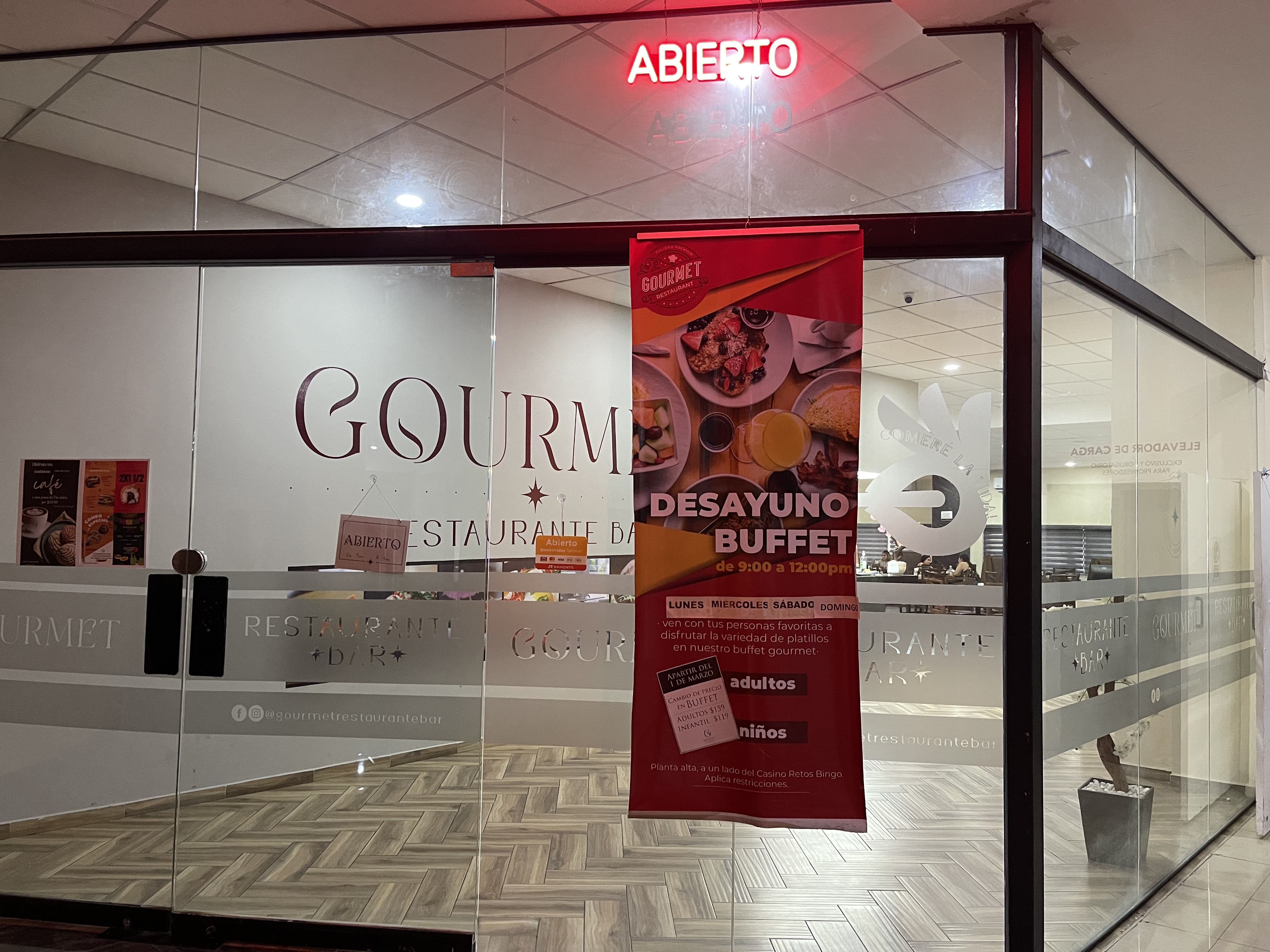 Gourmet Restaurant image 1