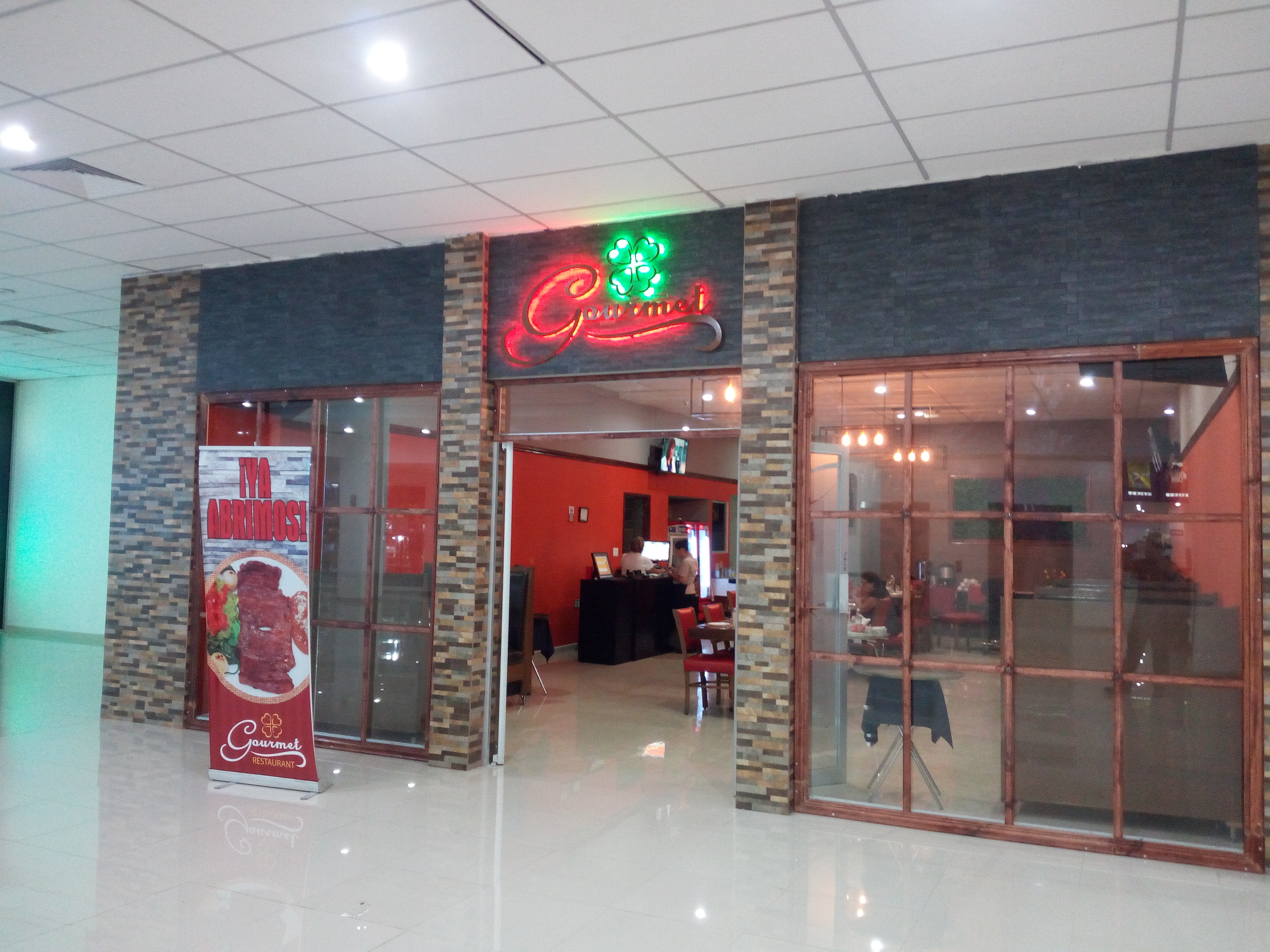 Gourmet Restaurant image 8