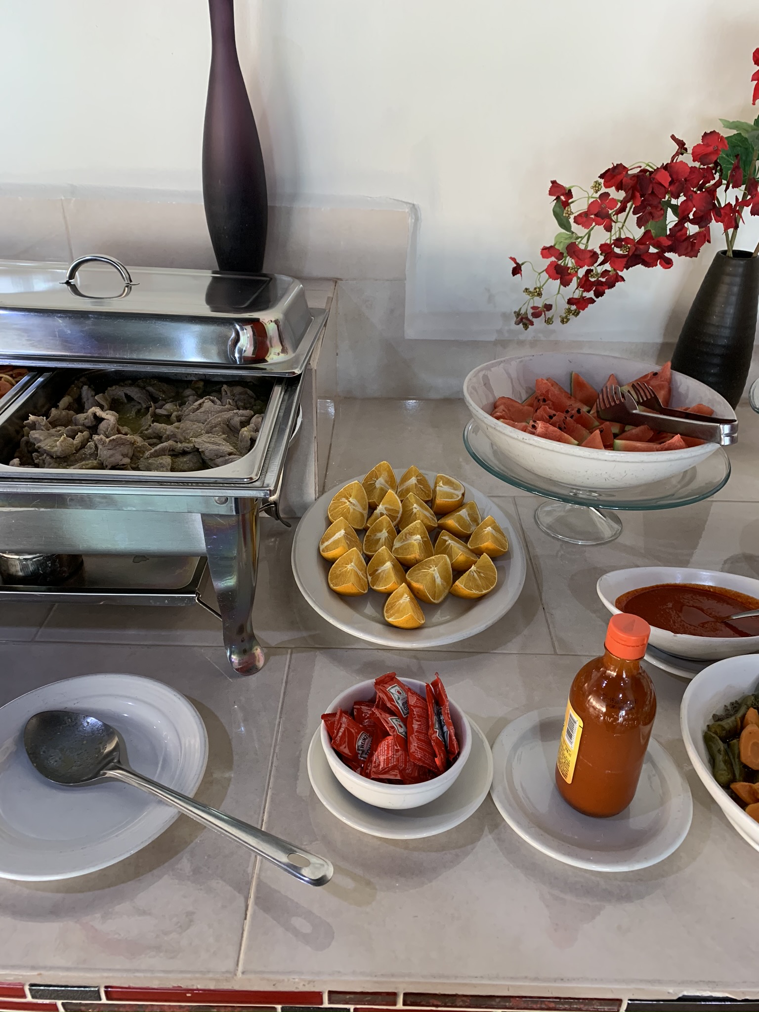 Royal Tiv's Buffet RESTAURANTE image 3