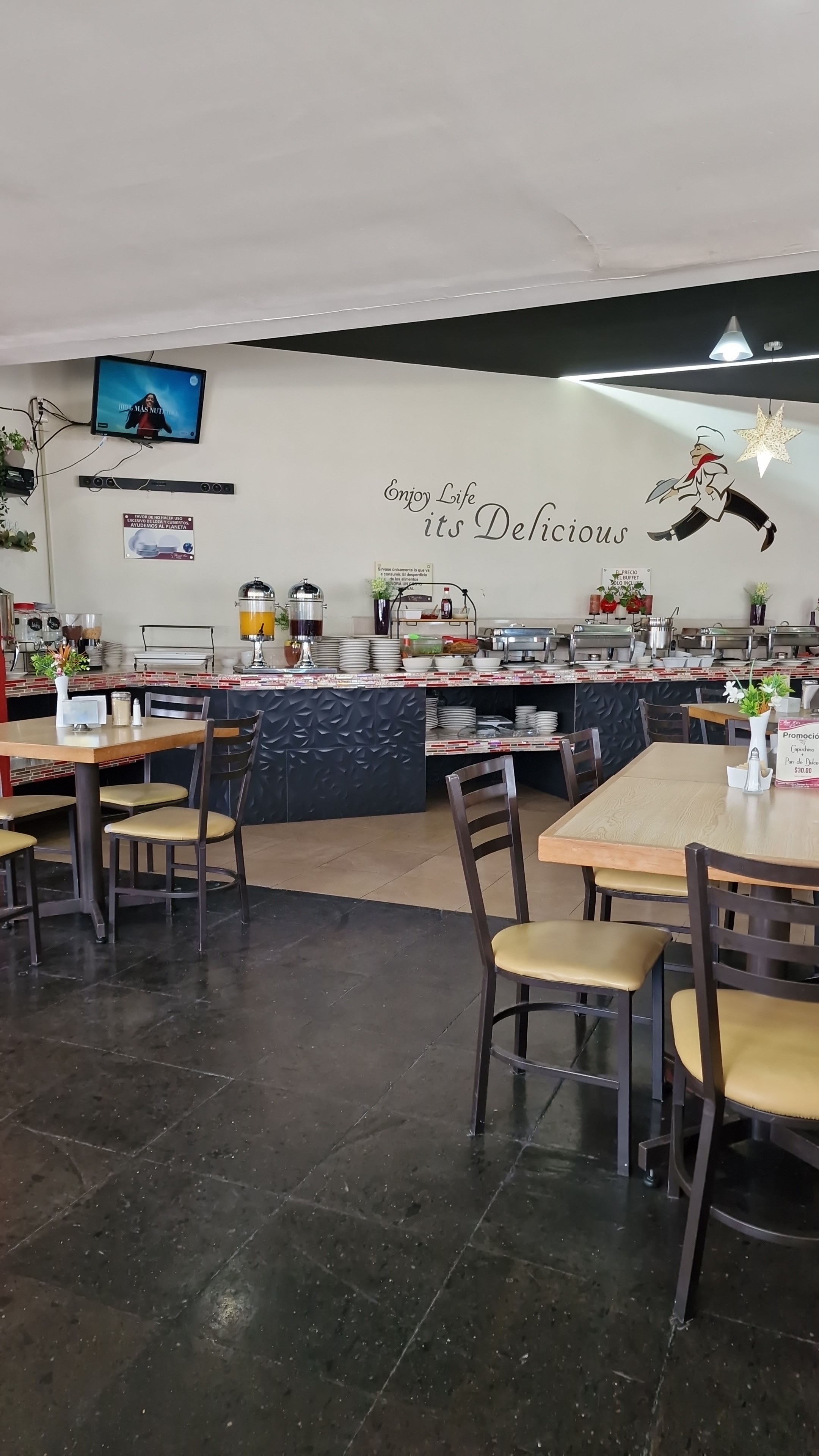 Royal Tiv's Buffet RESTAURANTE image 4