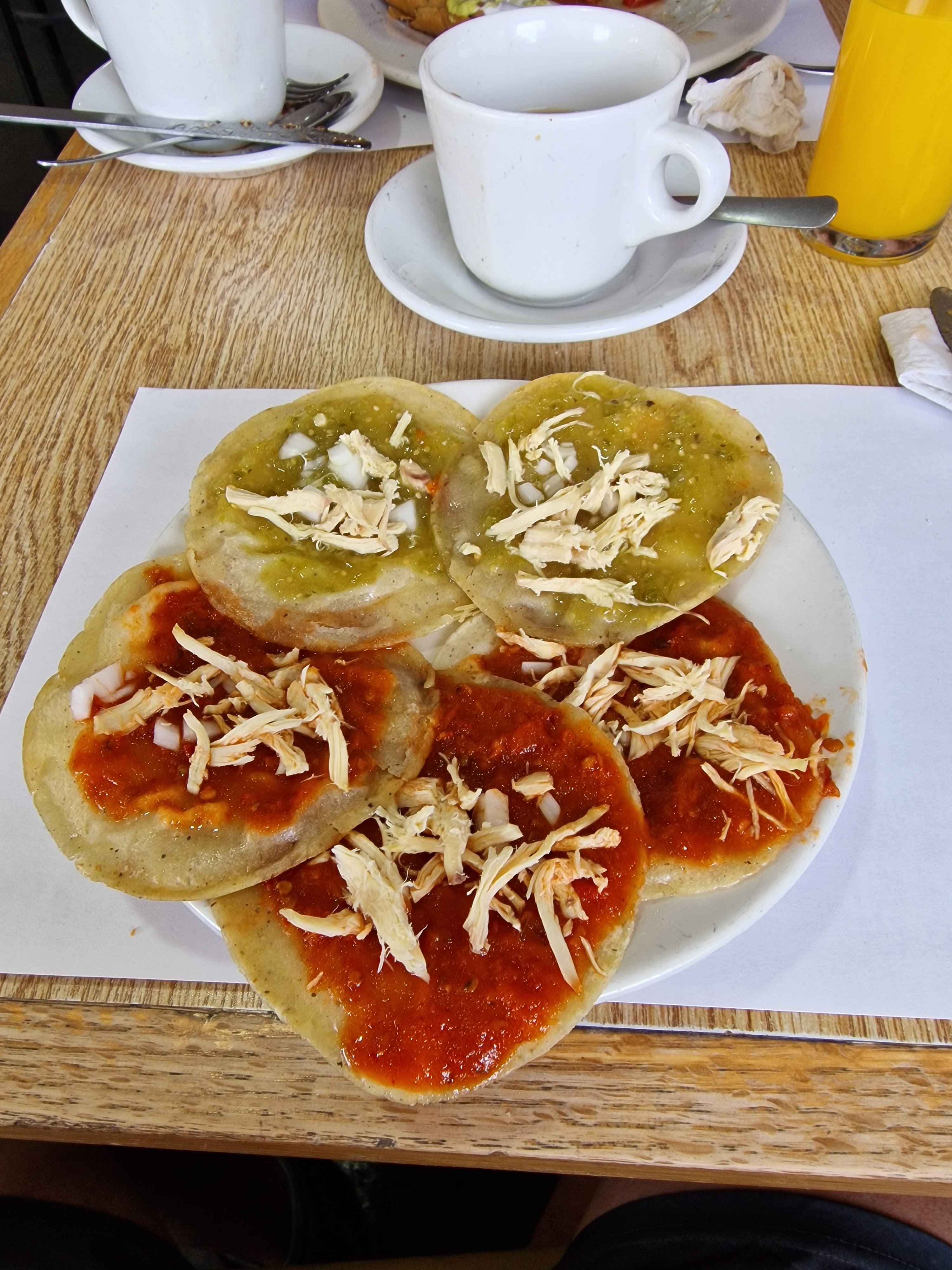 Royal Tiv's Buffet RESTAURANTE image 8