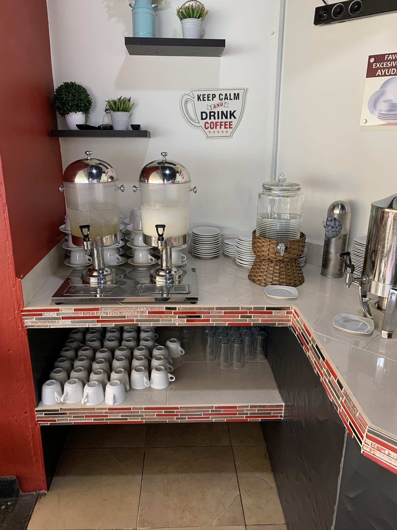 Royal Tiv's Buffet RESTAURANTE image 9